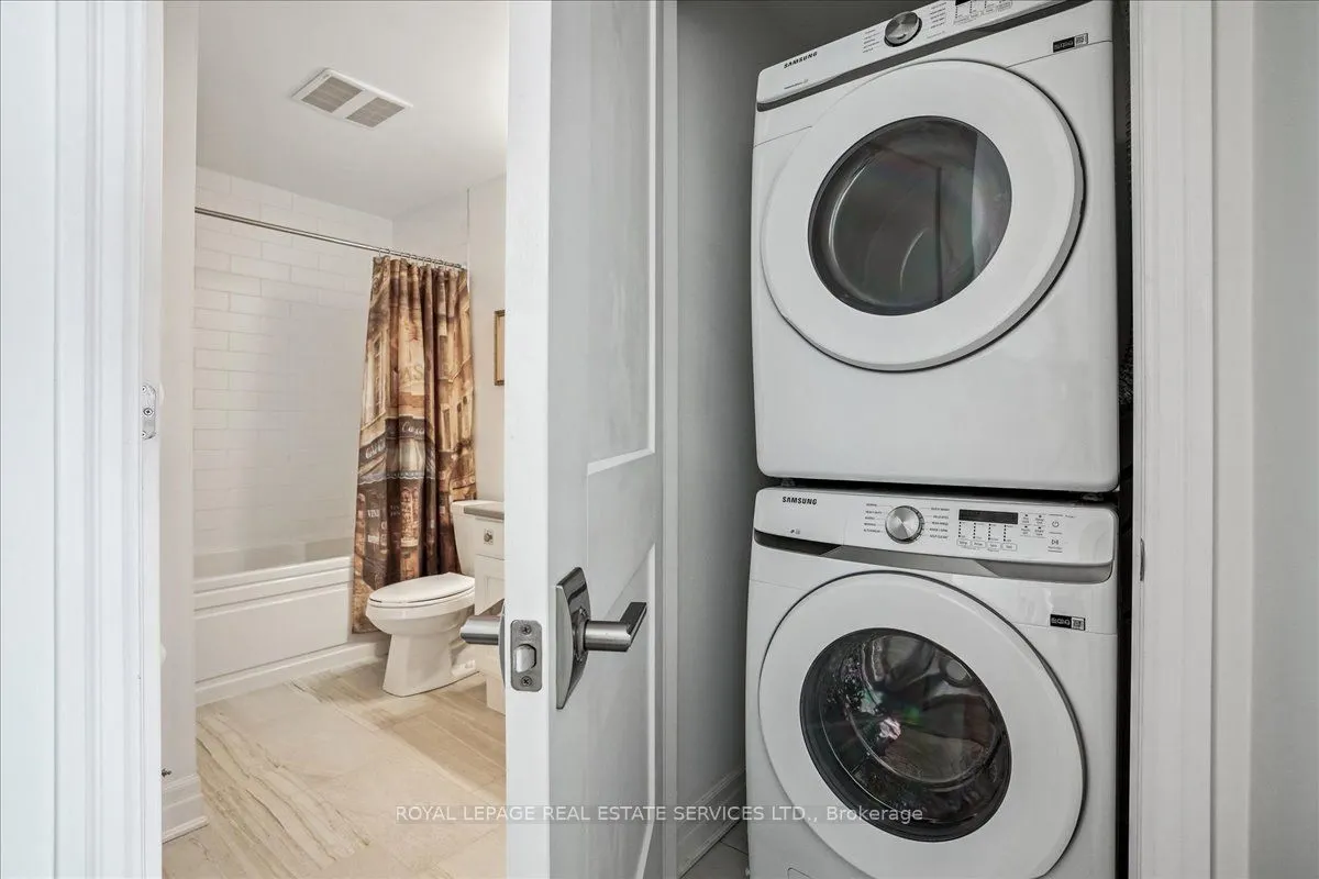3028 Creekshore Common, #105