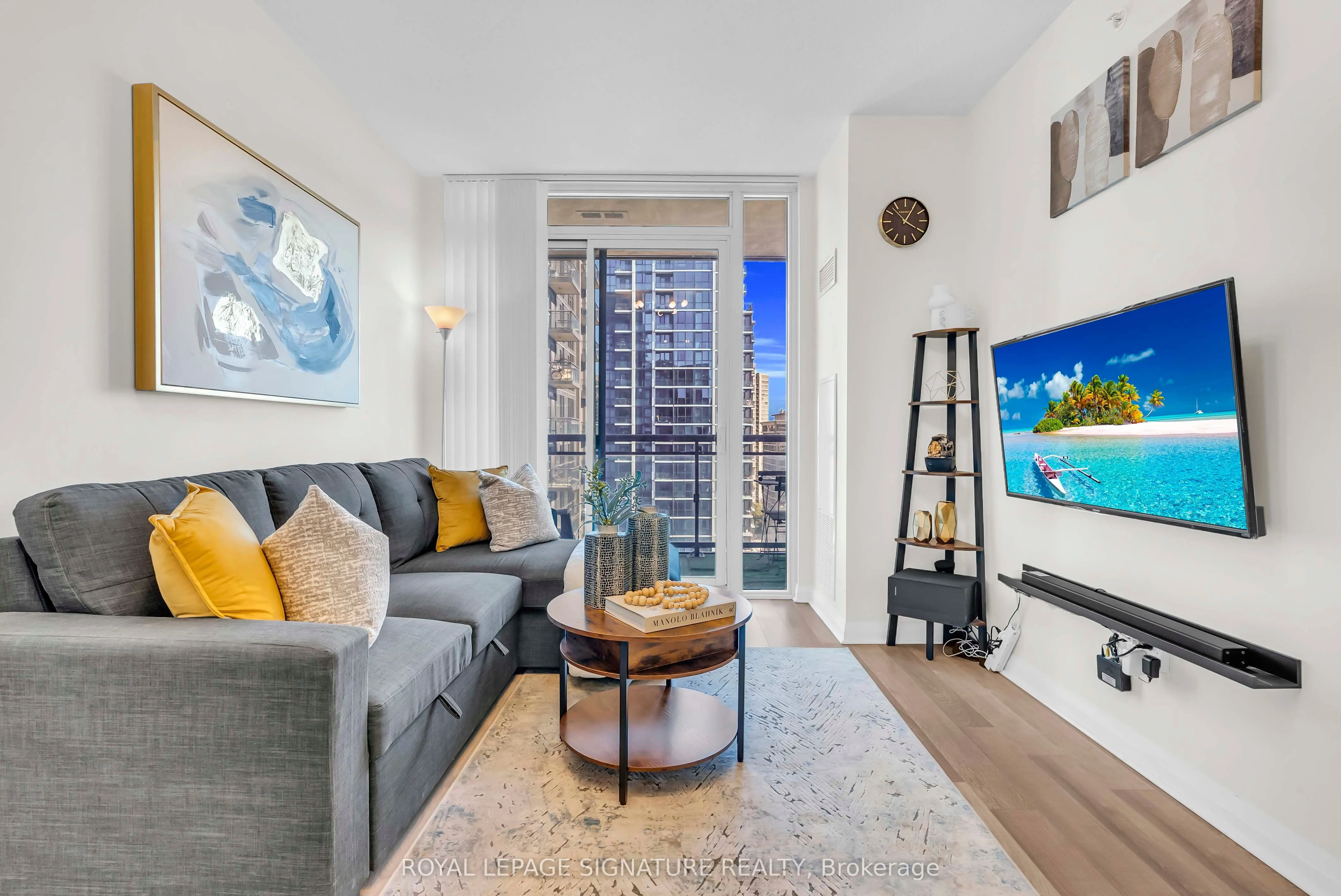 5033 Four Springs Avenue, #1811