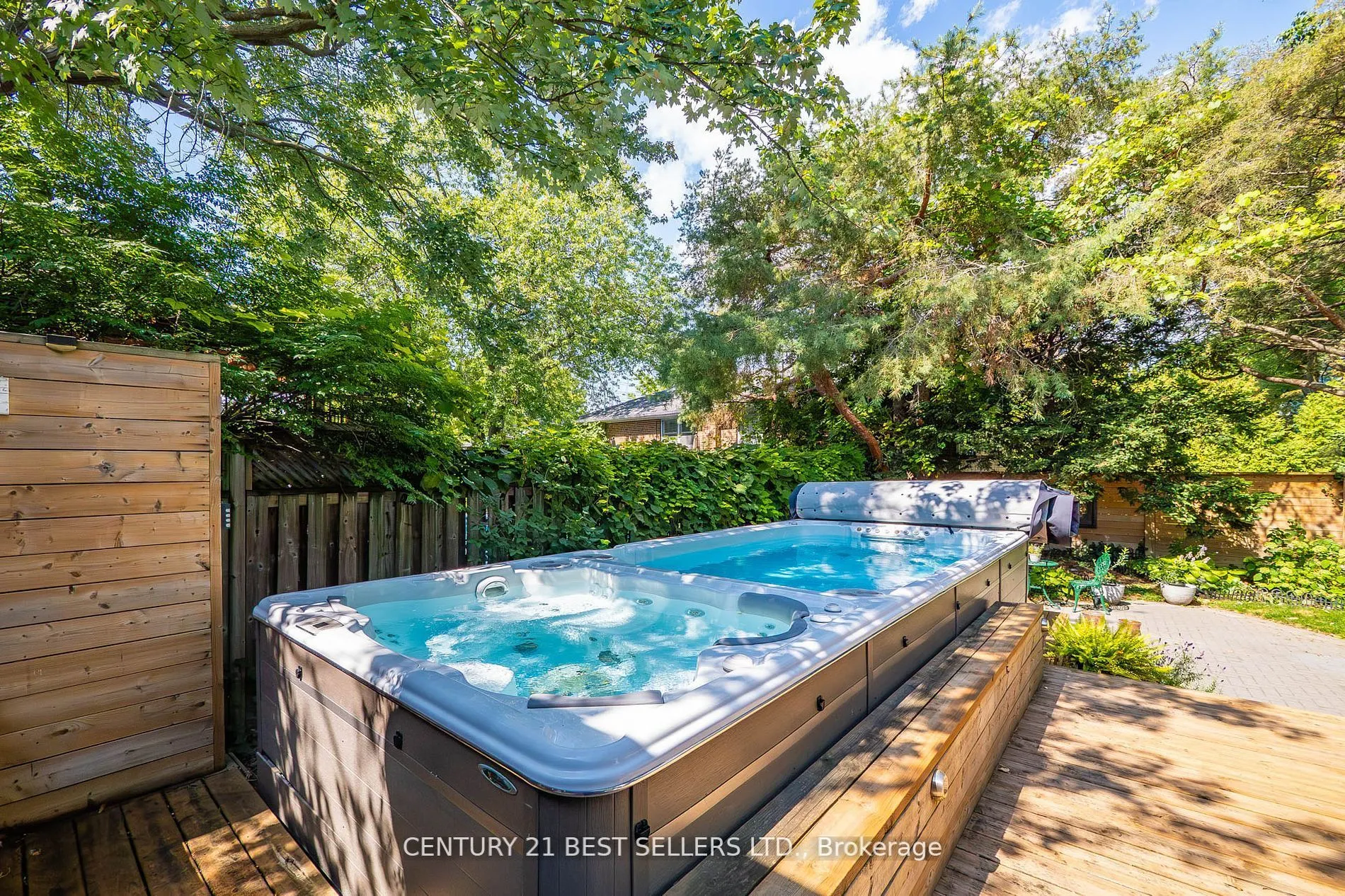 28 Wingrove Hill
