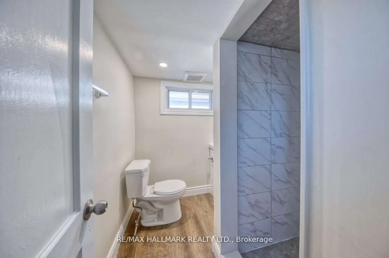 46 Springhurst Avenue, #Upper