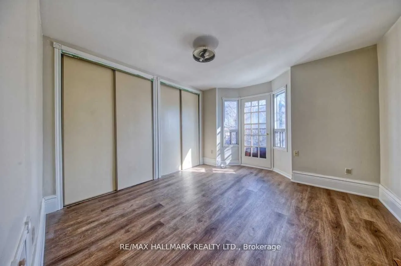46 Springhurst Avenue, #Upper