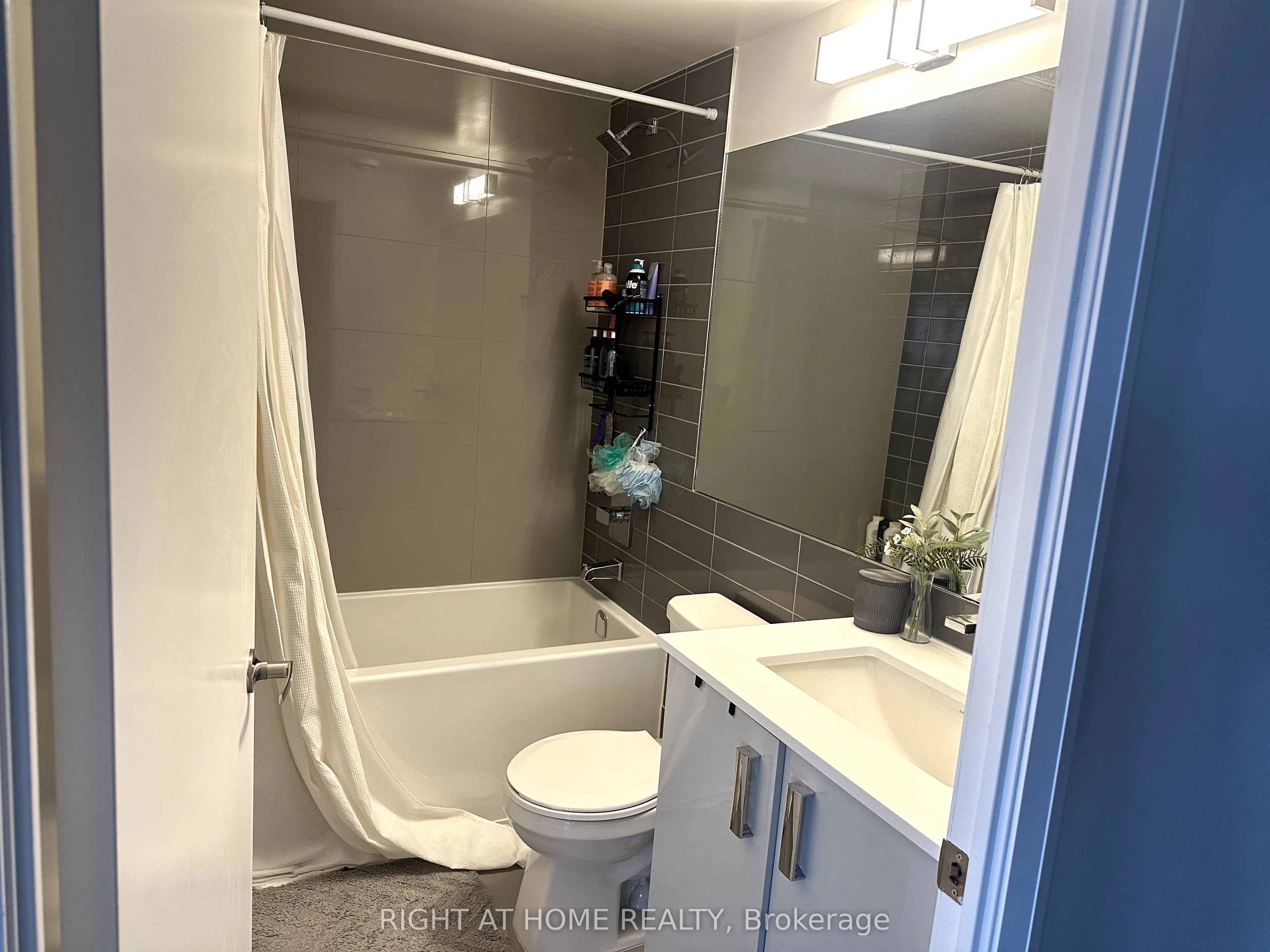 30 Gibbs Road, #3002