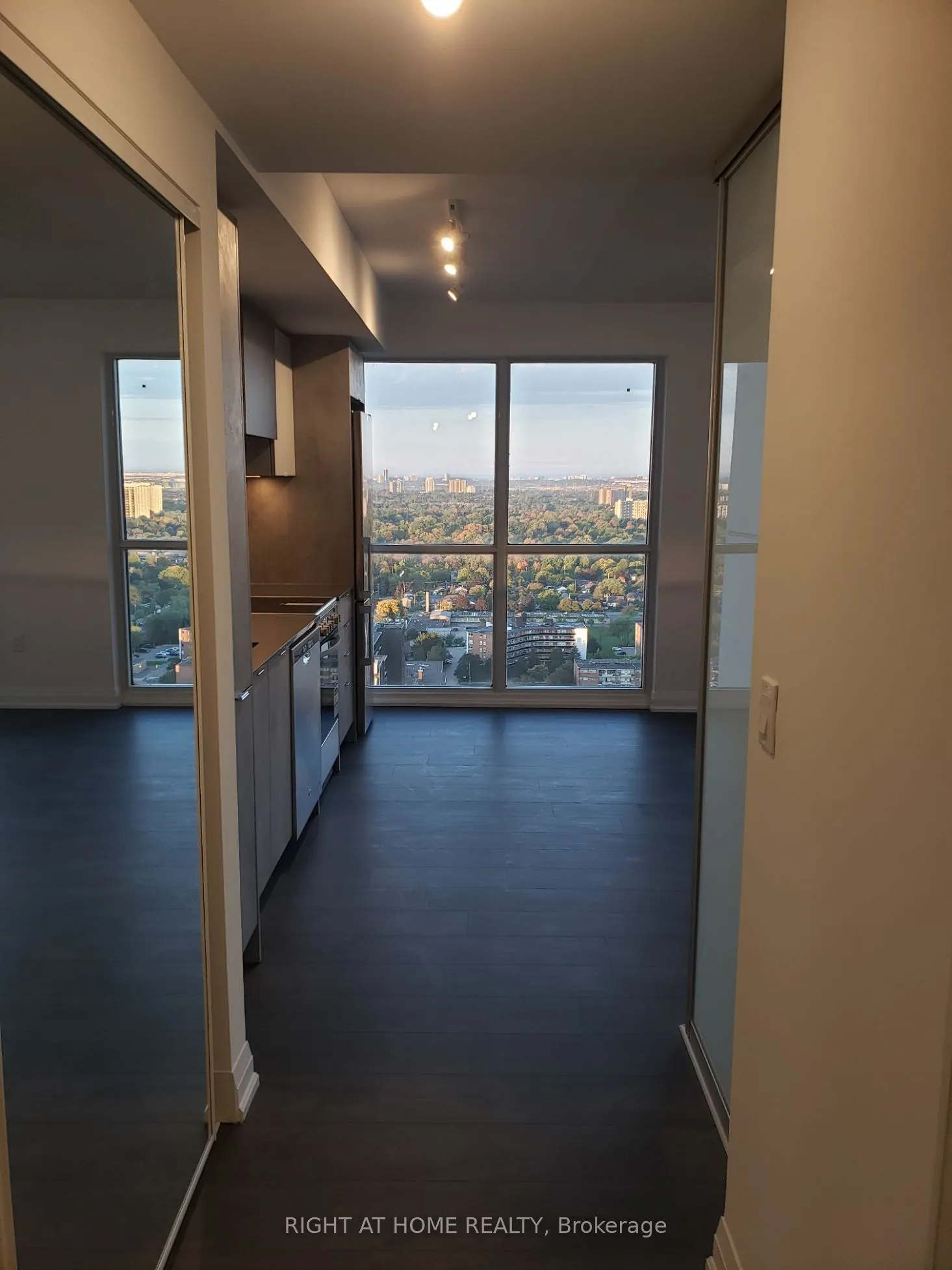 30 Gibbs Road, #3002