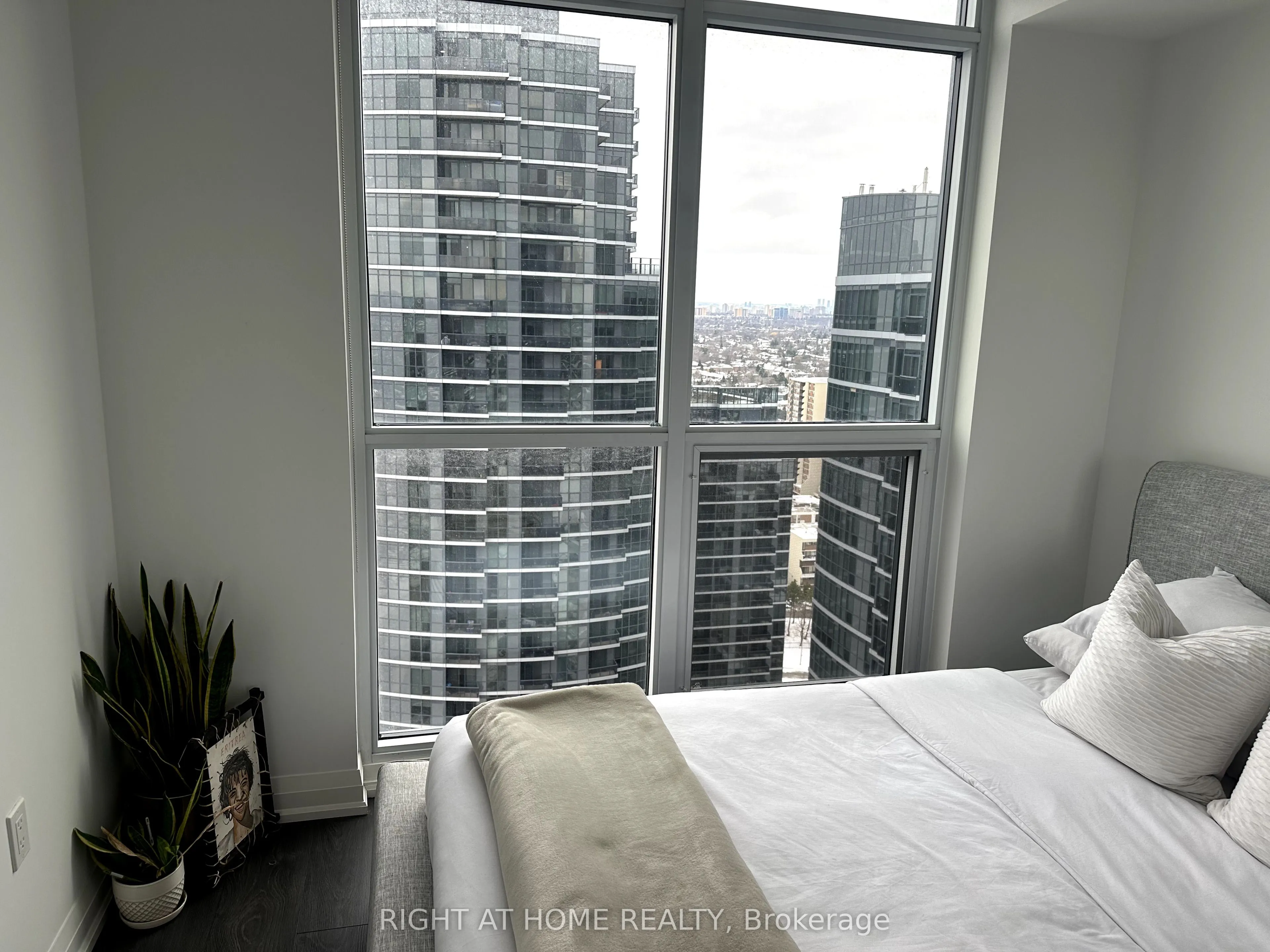 30 Gibbs Road, #3002