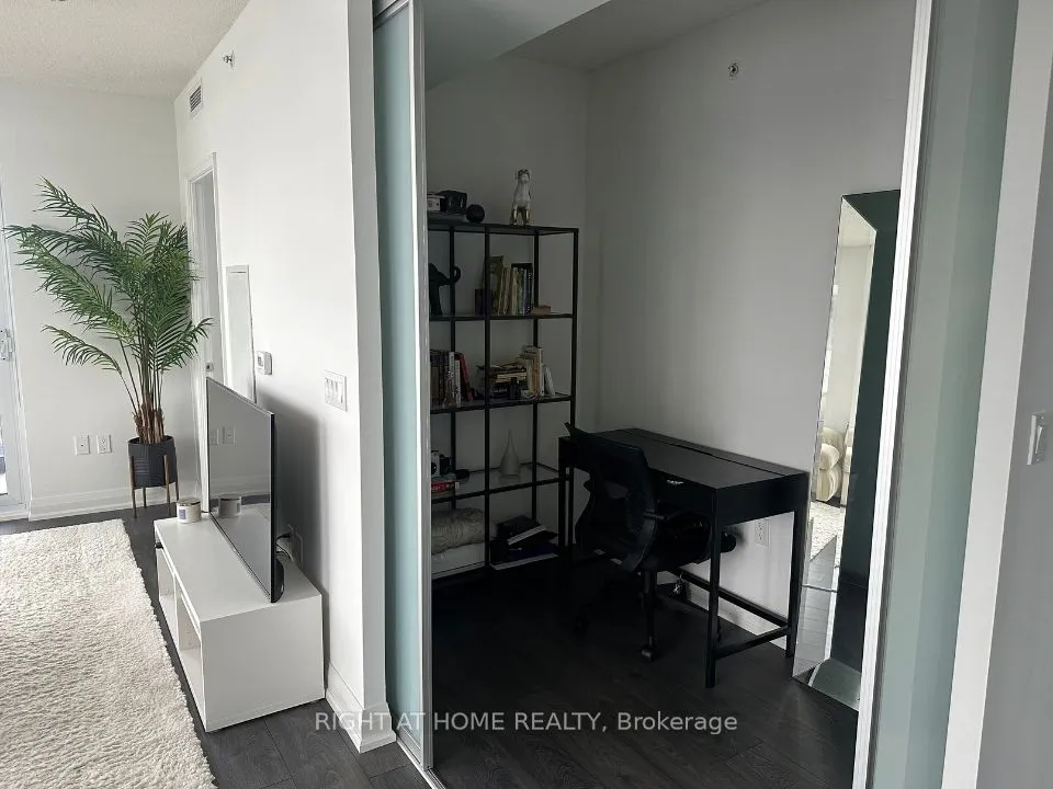 30 Gibbs Road, #3002