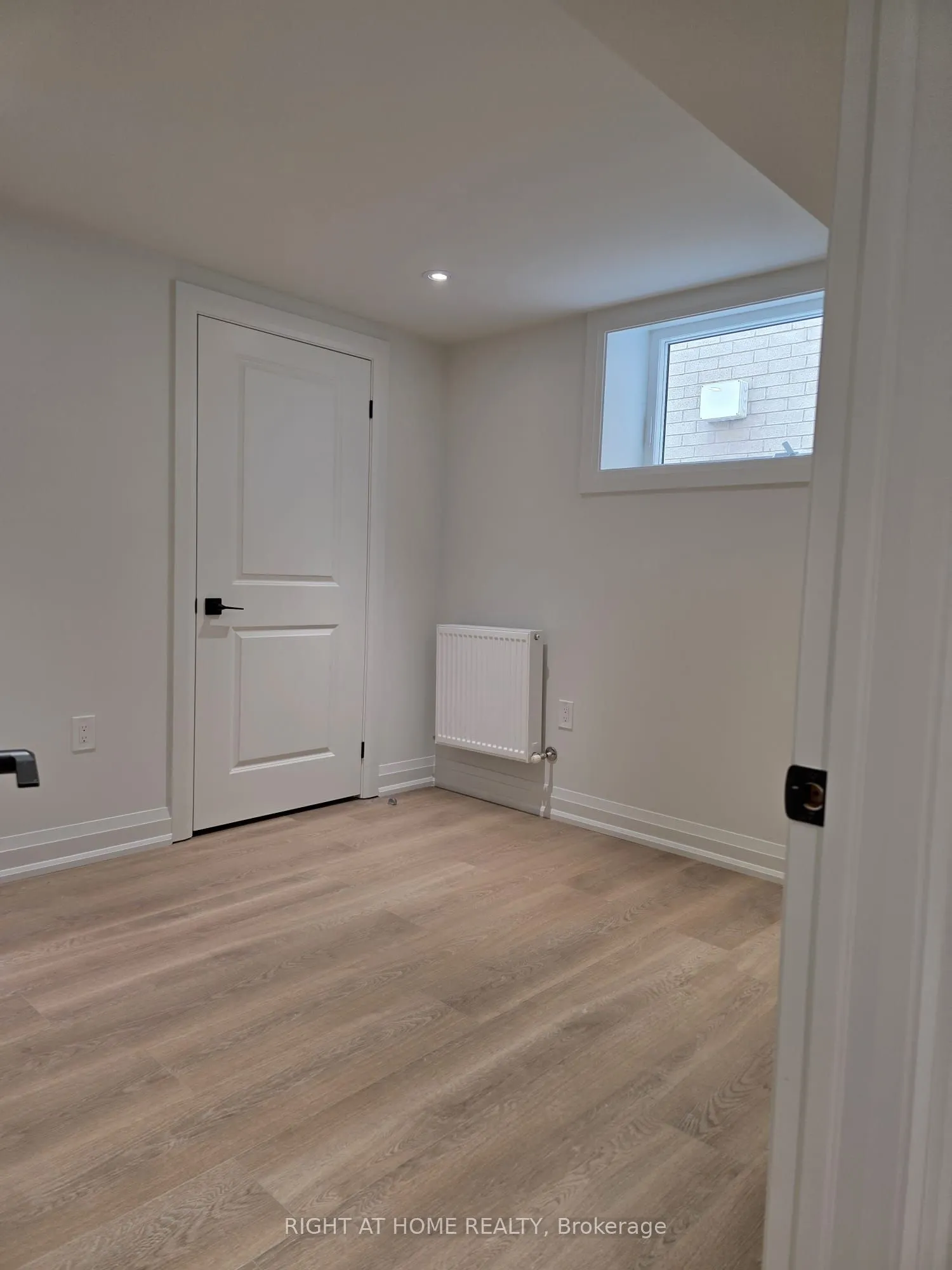 339 Ranee Ave Avenue S, #Unit 2