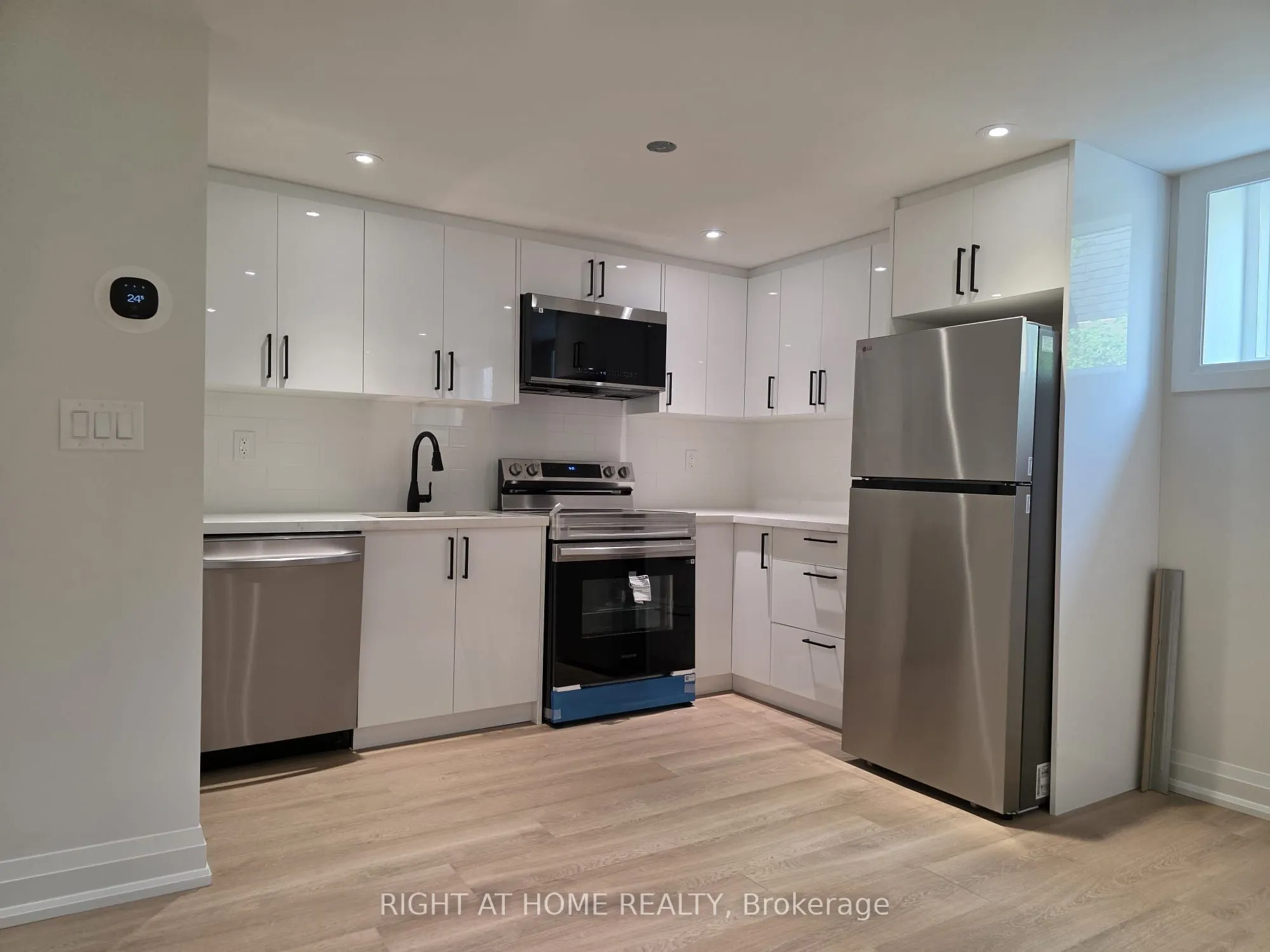 339 Ranee Ave Avenue S, #Unit 2