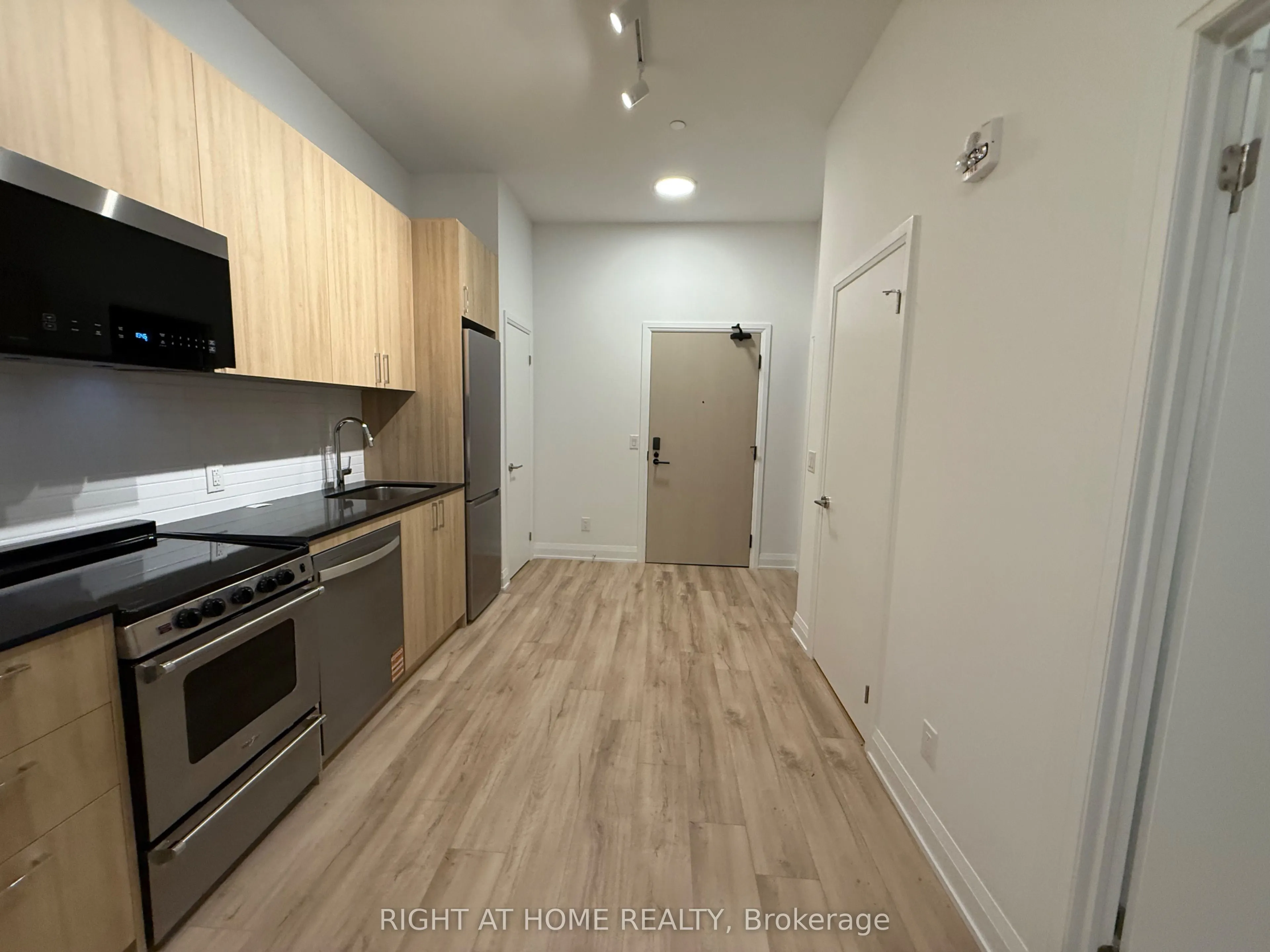 3250 Carding Mill Trail, #101