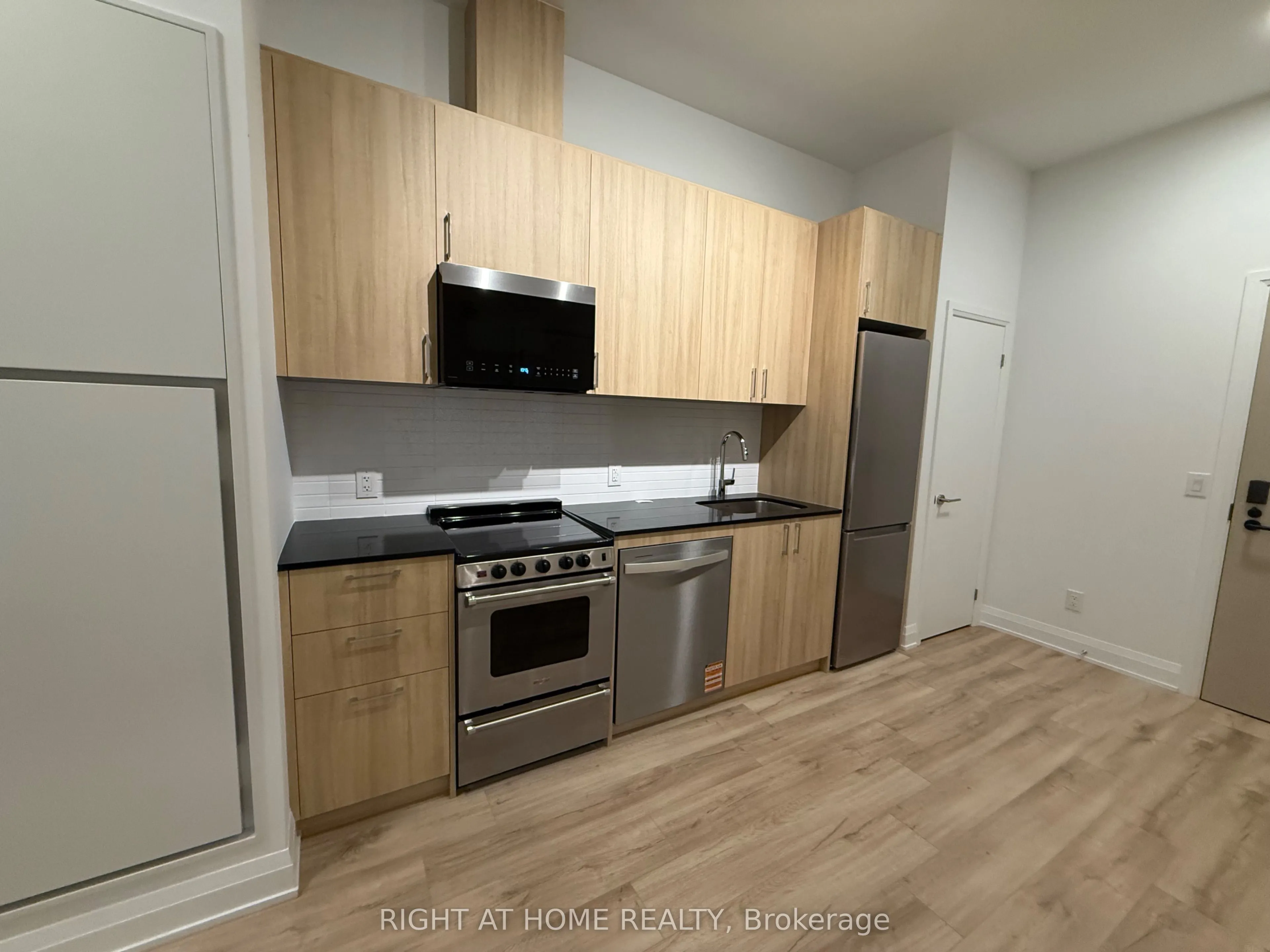 3250 Carding Mill Trail, #101