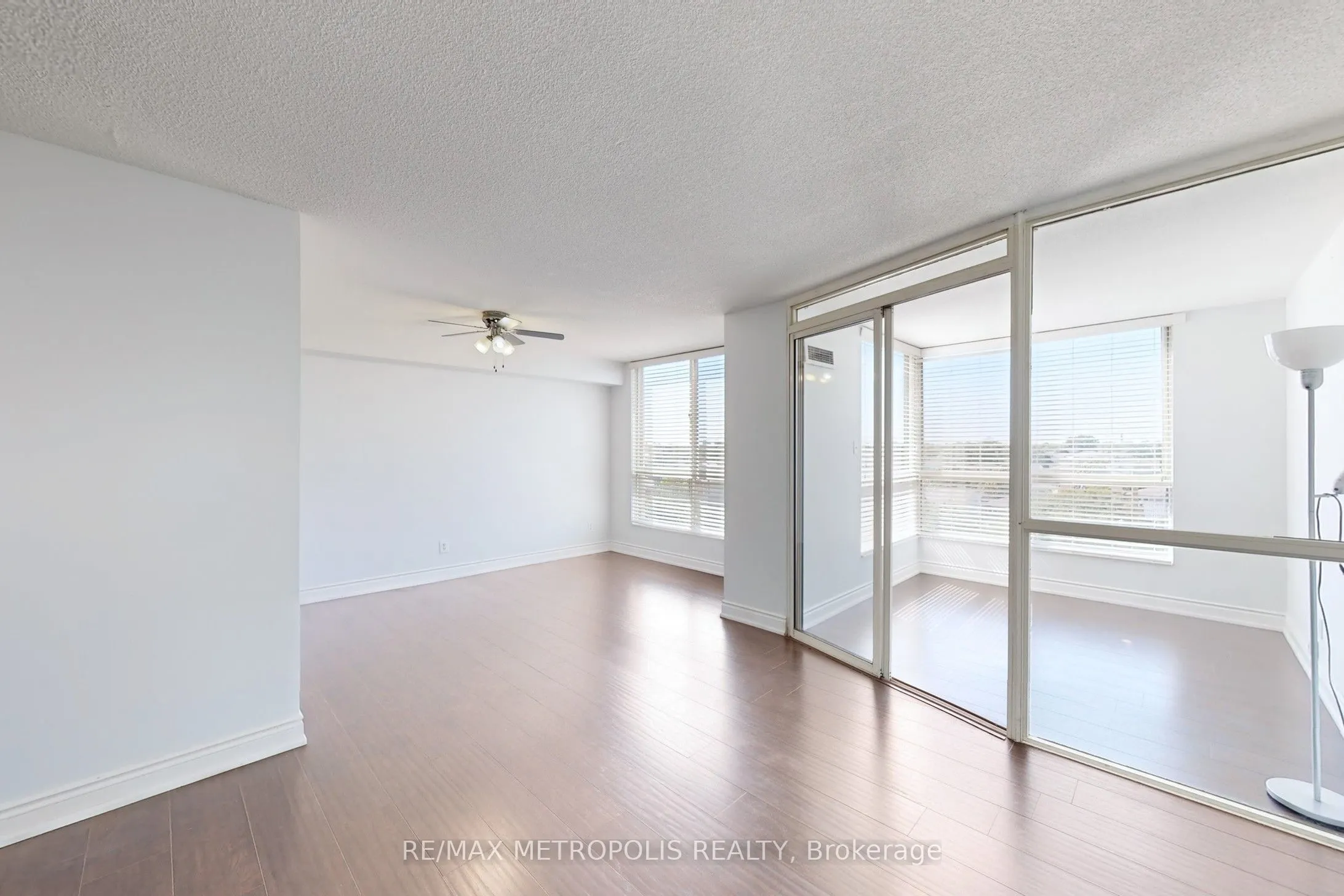 2901 Kipling Avenue, #606