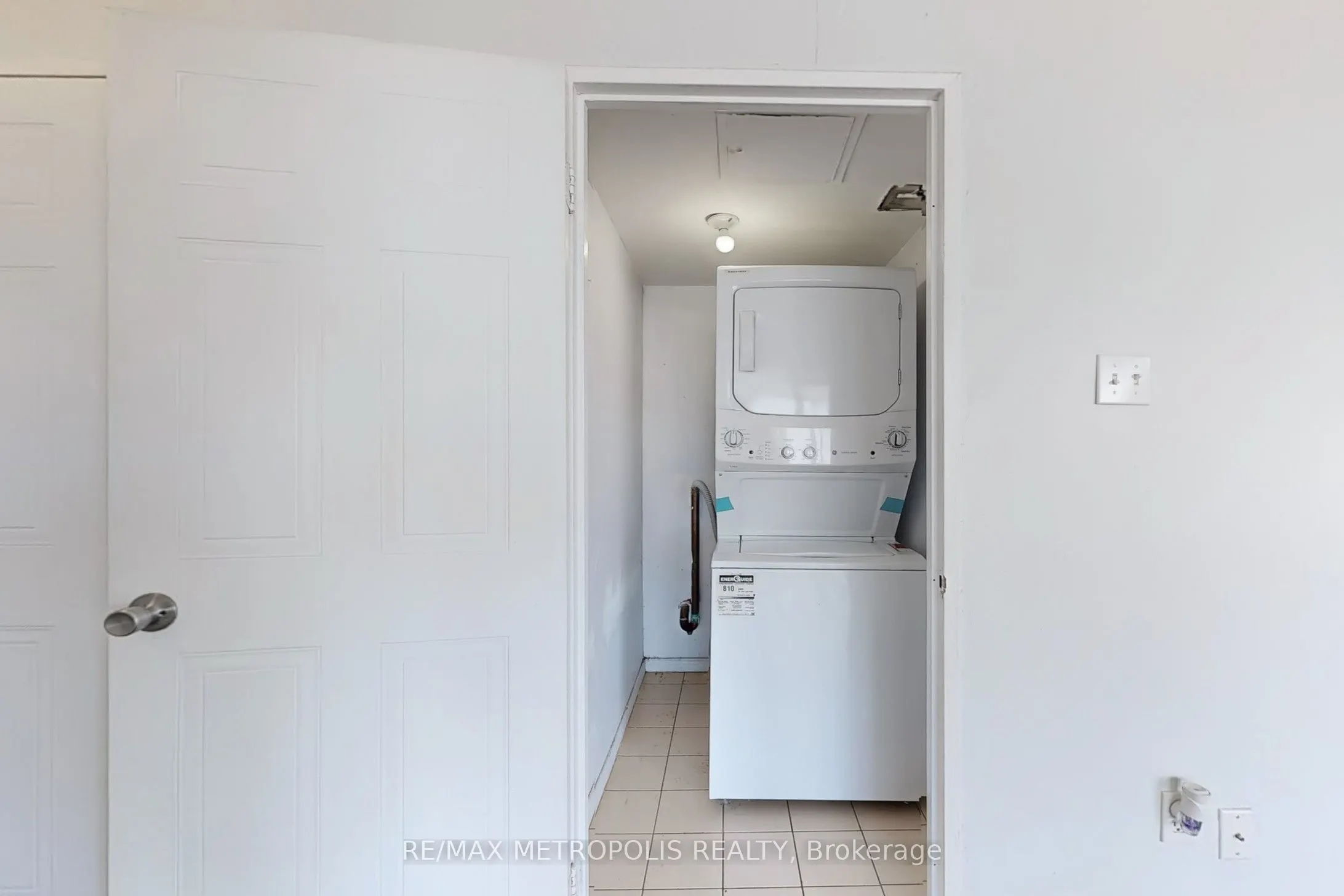 2901 Kipling Avenue, #606