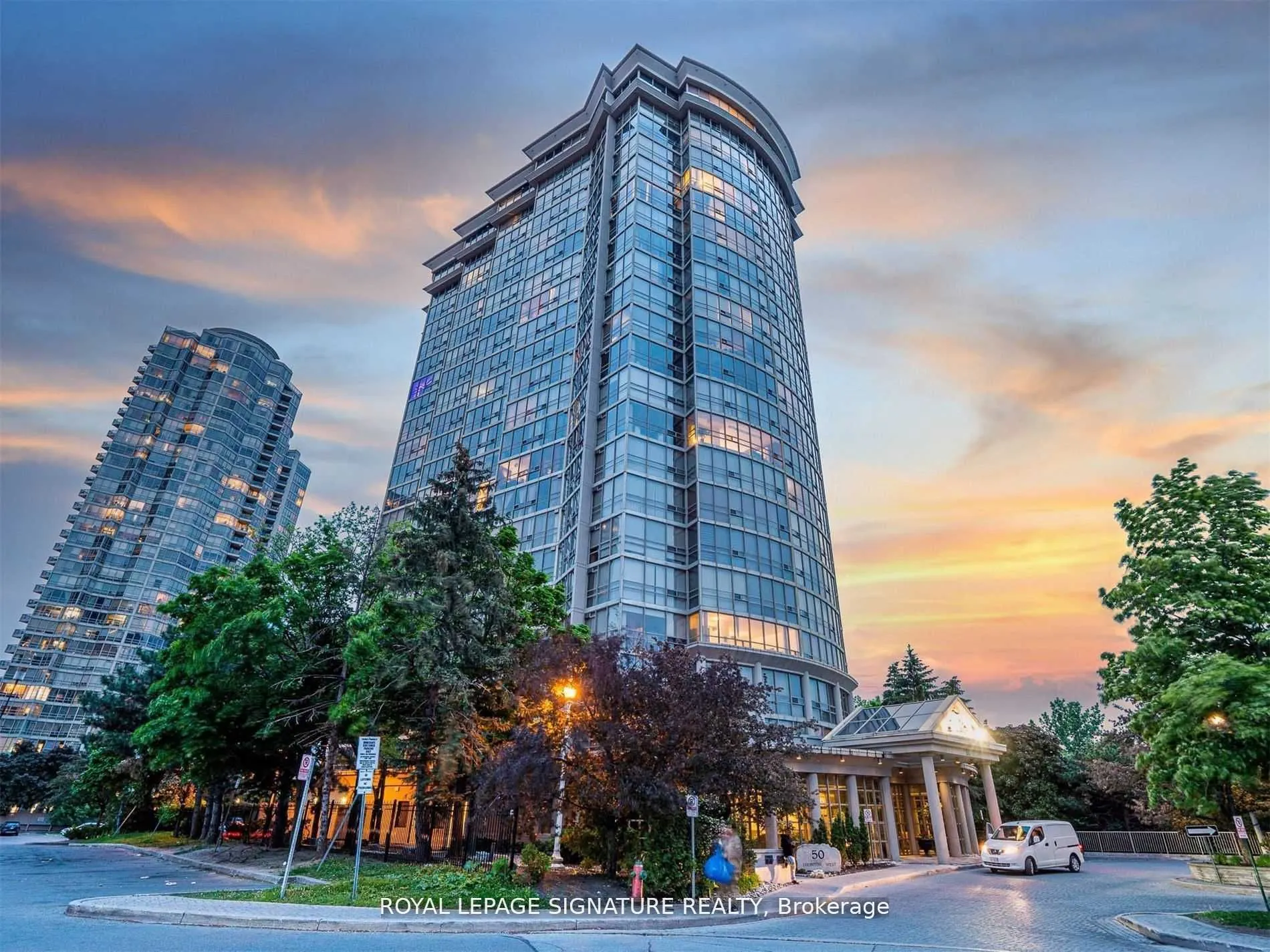 50 Eglinton Avenue W, #1010
