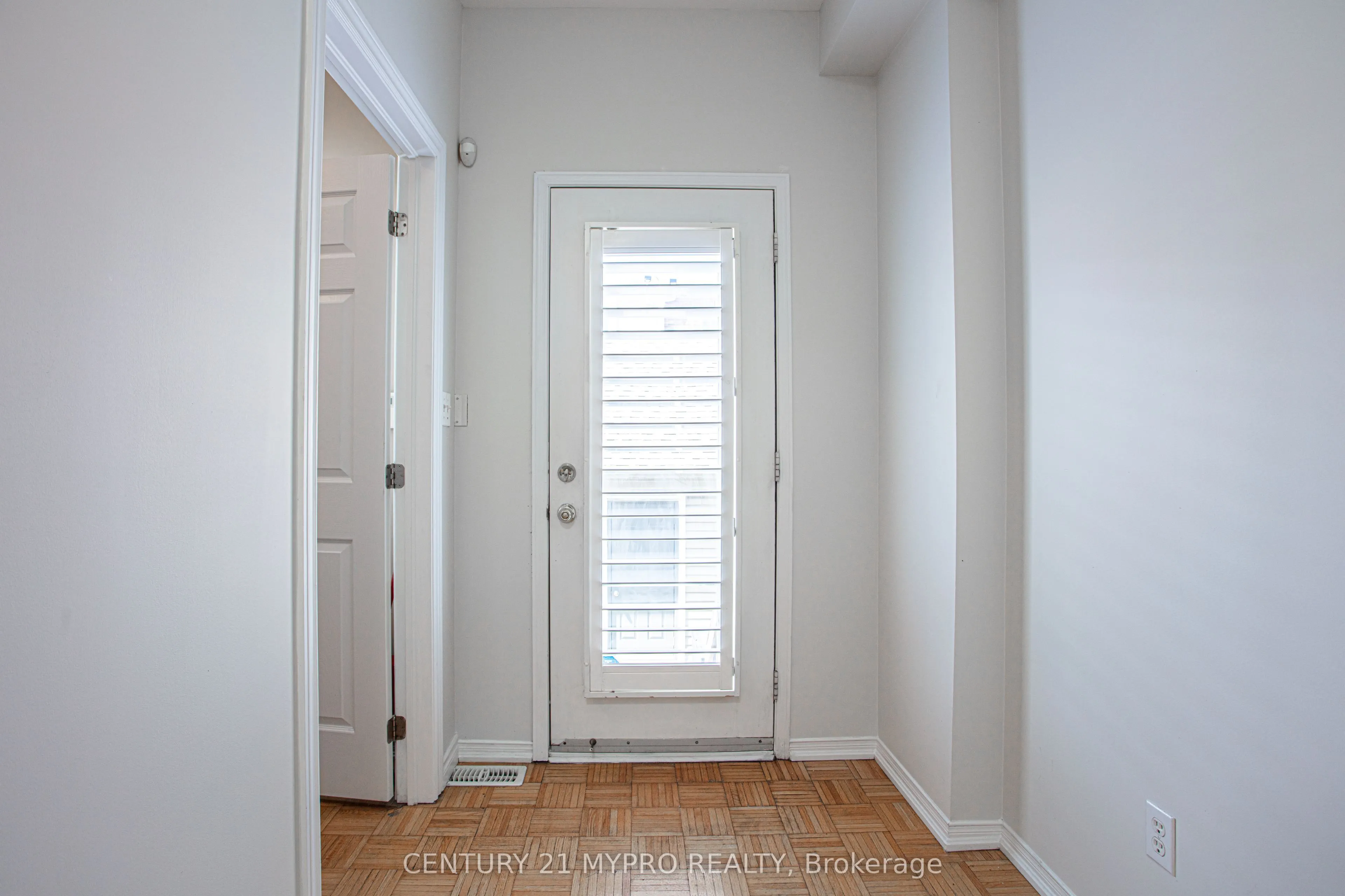 22 Mansur Terrace