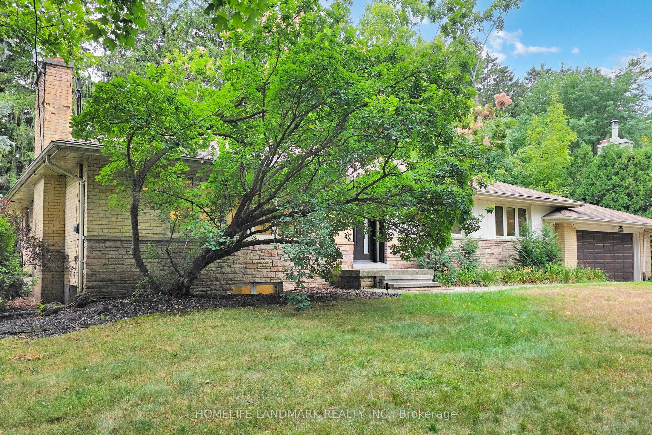 456 Chamberlain Lane