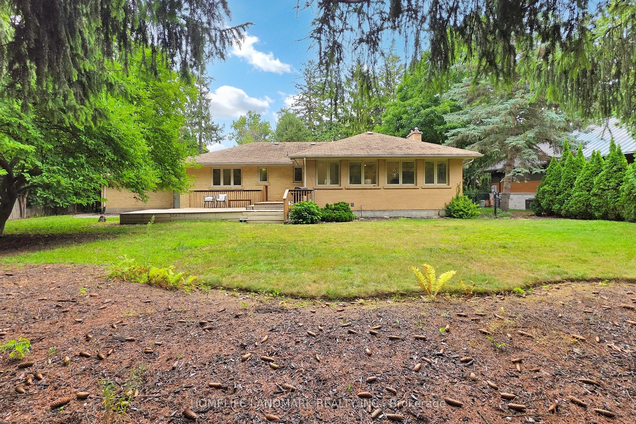 456 Chamberlain Lane