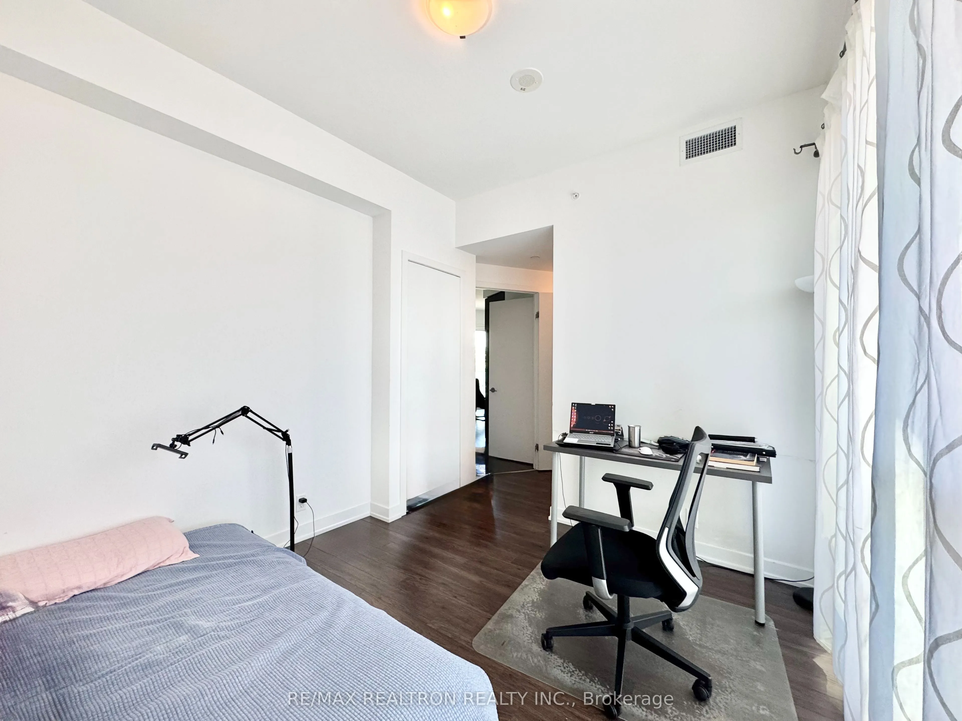 10 Park Lawn Road, #614