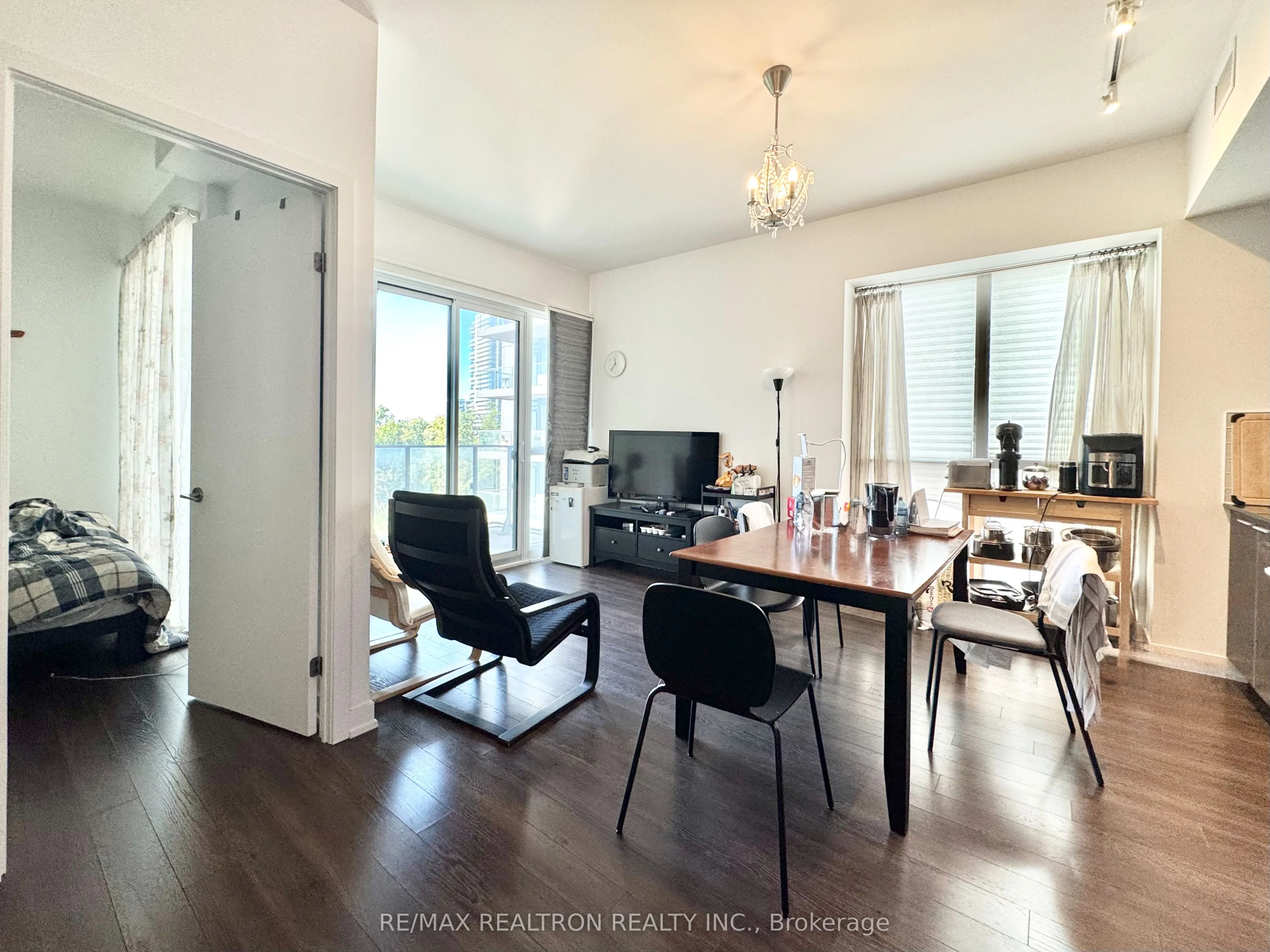 10 Park Lawn Road, #614