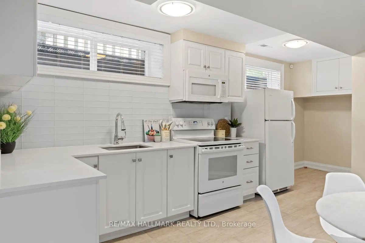 14 Ballantyne Court