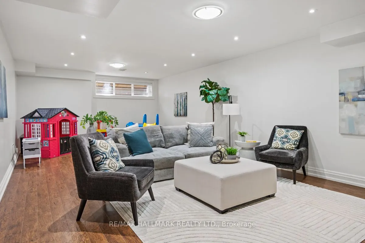 14 Ballantyne Court
