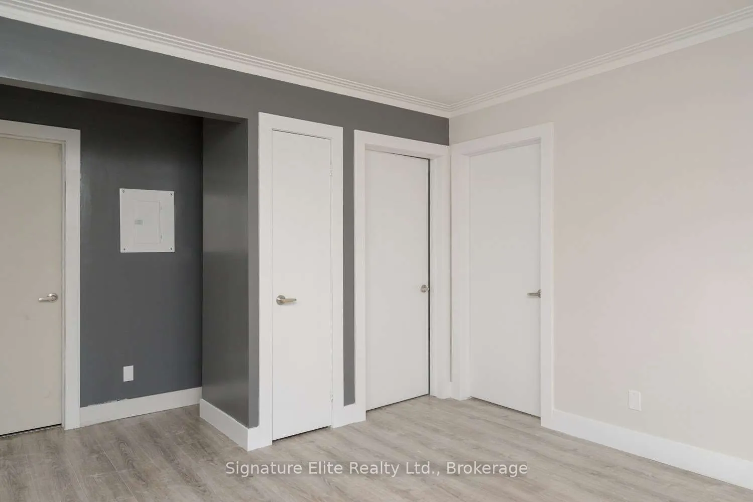 112 Alder Crescent, #302