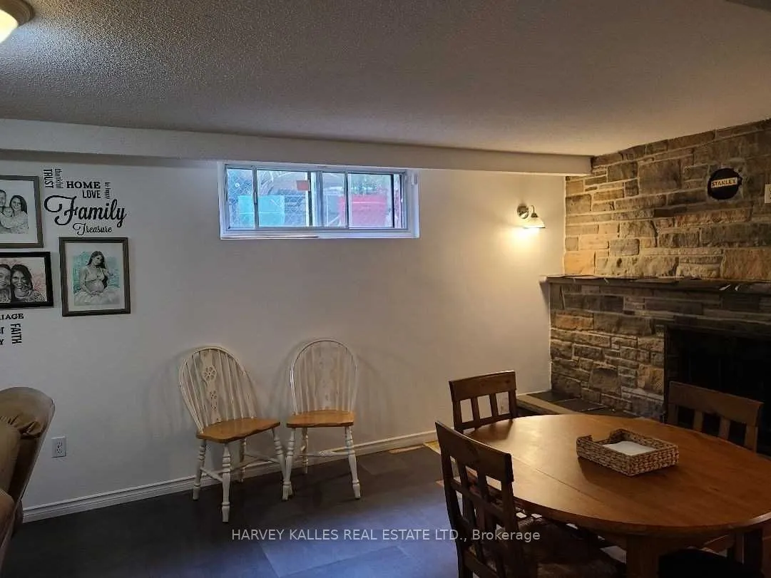 2379 Hensall Street, #Lower