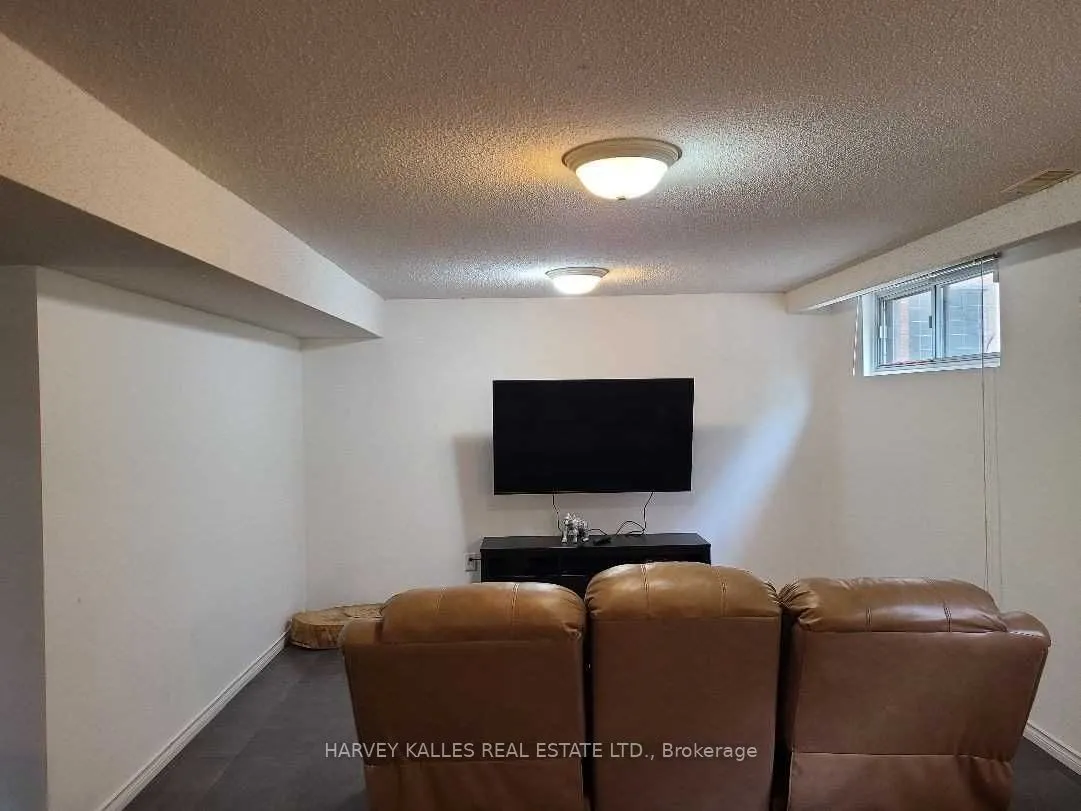 2379 Hensall Street, #Lower