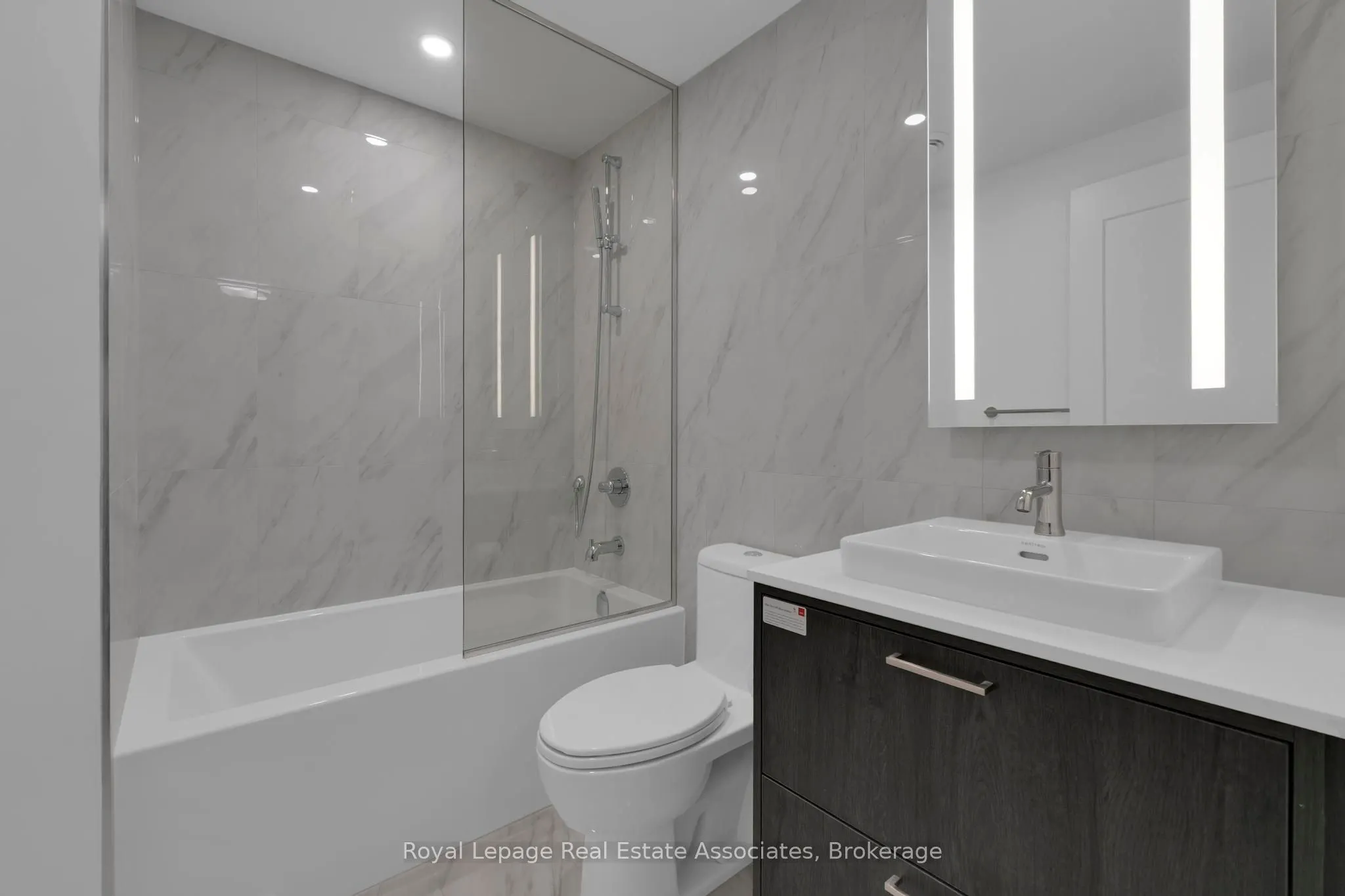 259 The Kingsway, #214