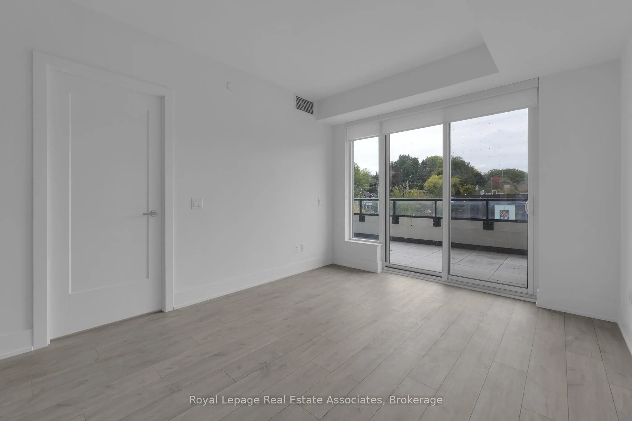 259 The Kingsway, #214