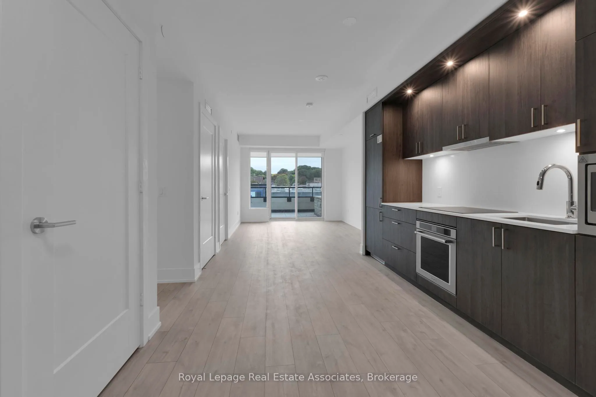 259 The Kingsway, #214