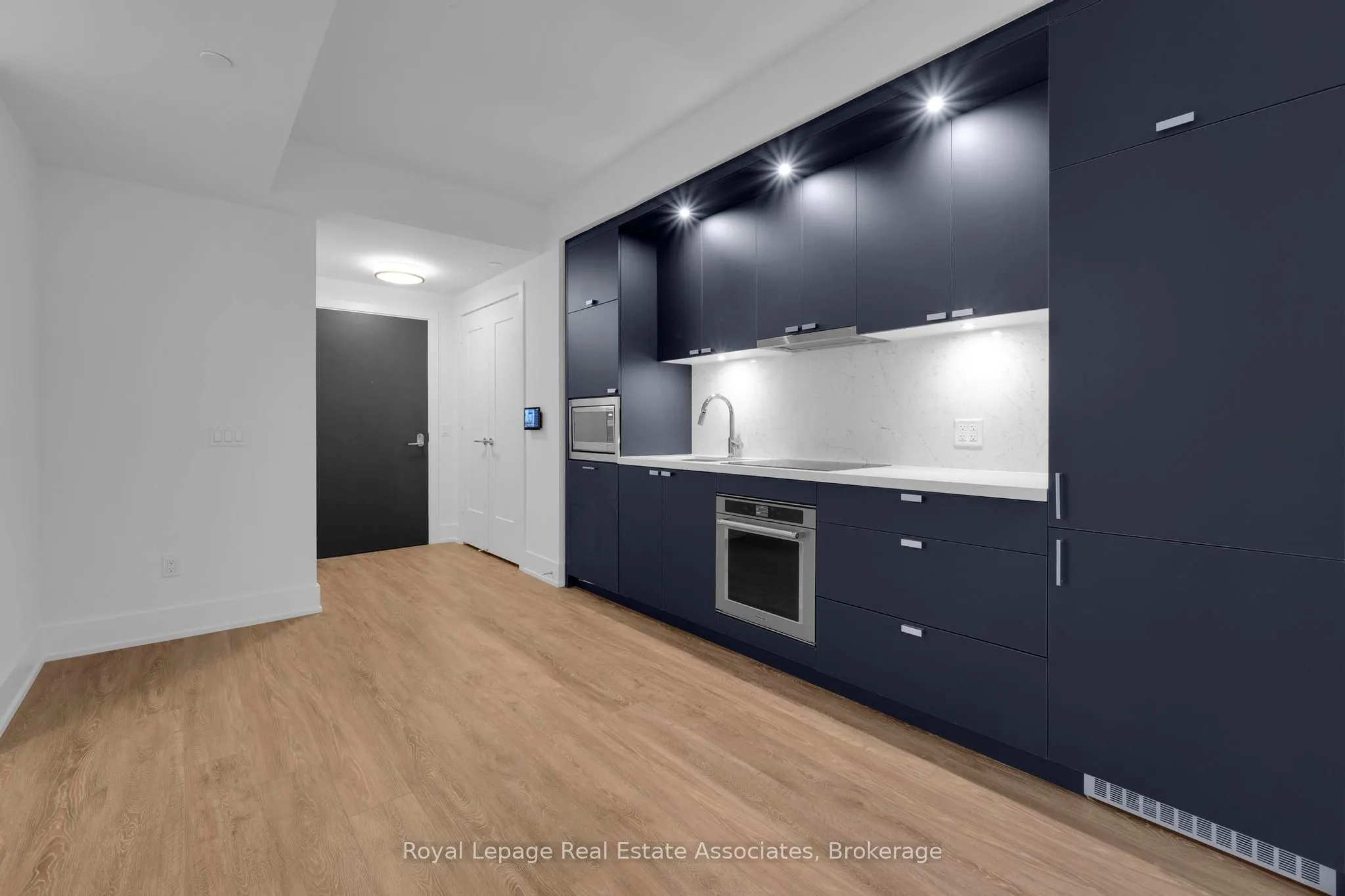 259 The Kingsway, #303