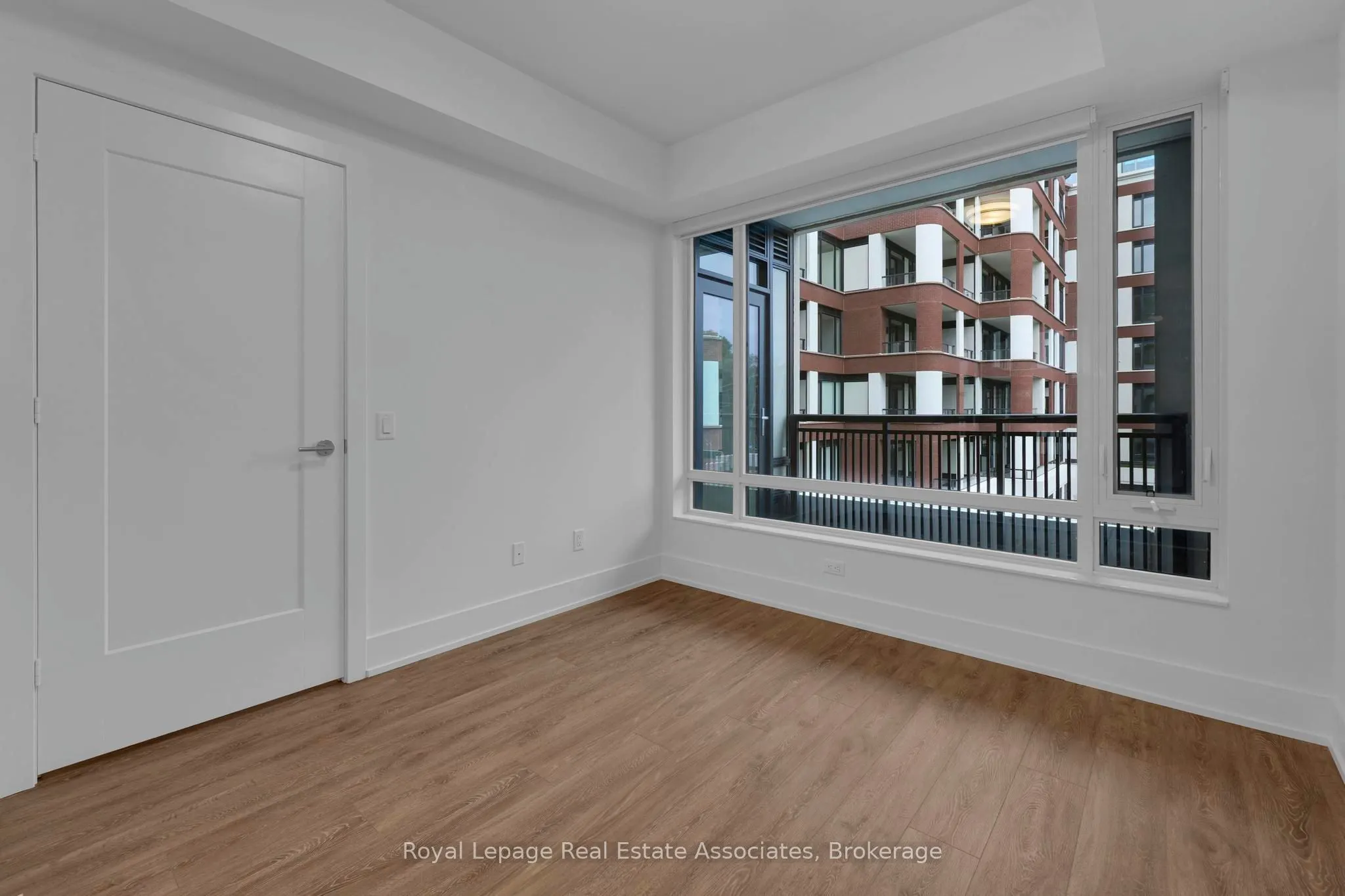 259 The Kingsway, #303