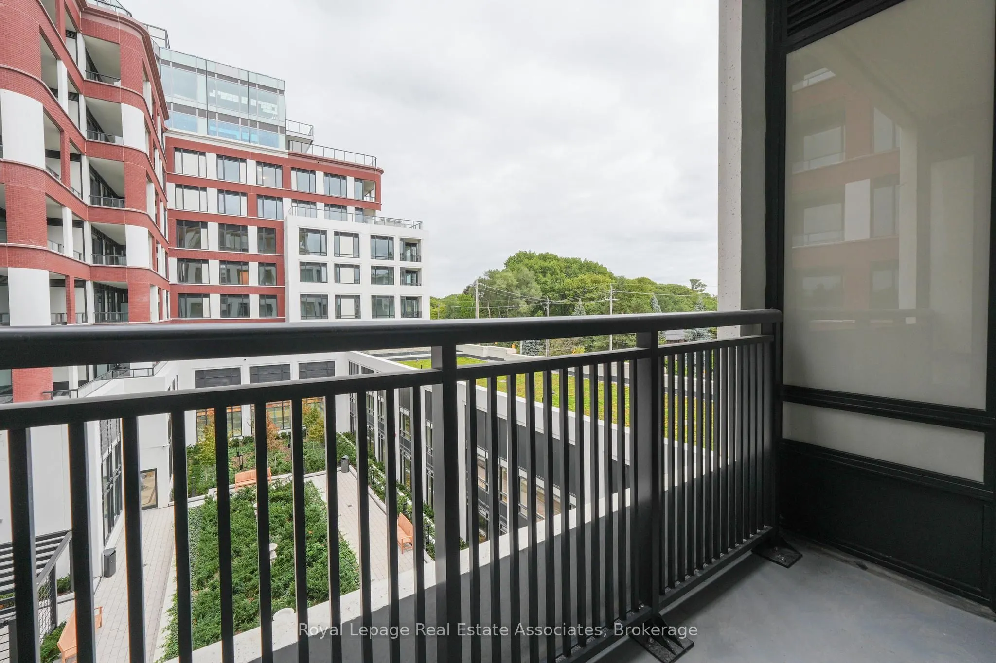 259 The Kingsway, #303