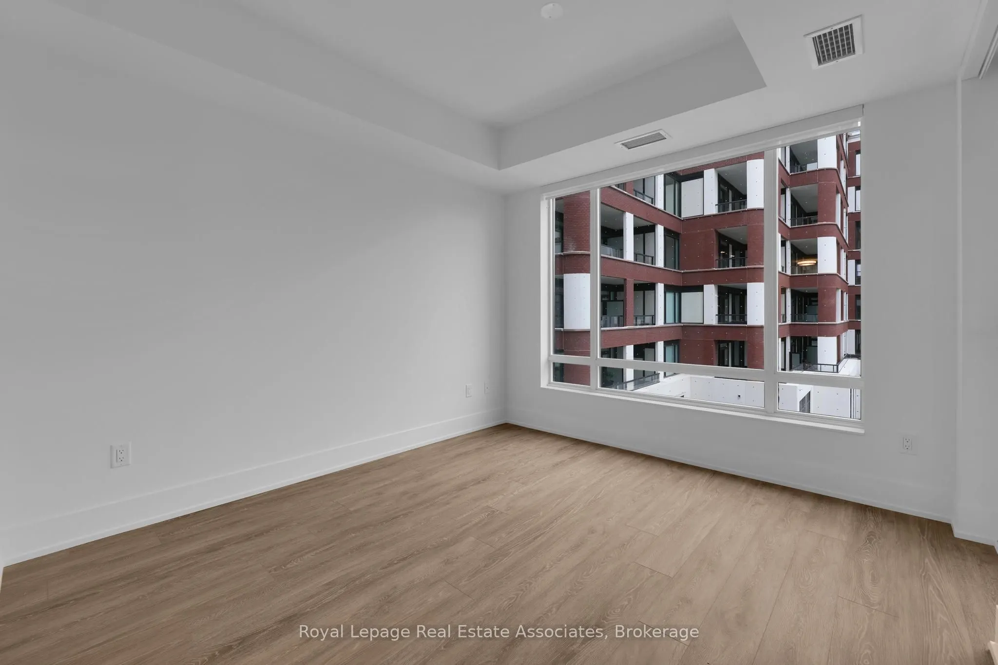 259 The Kingsway, #303