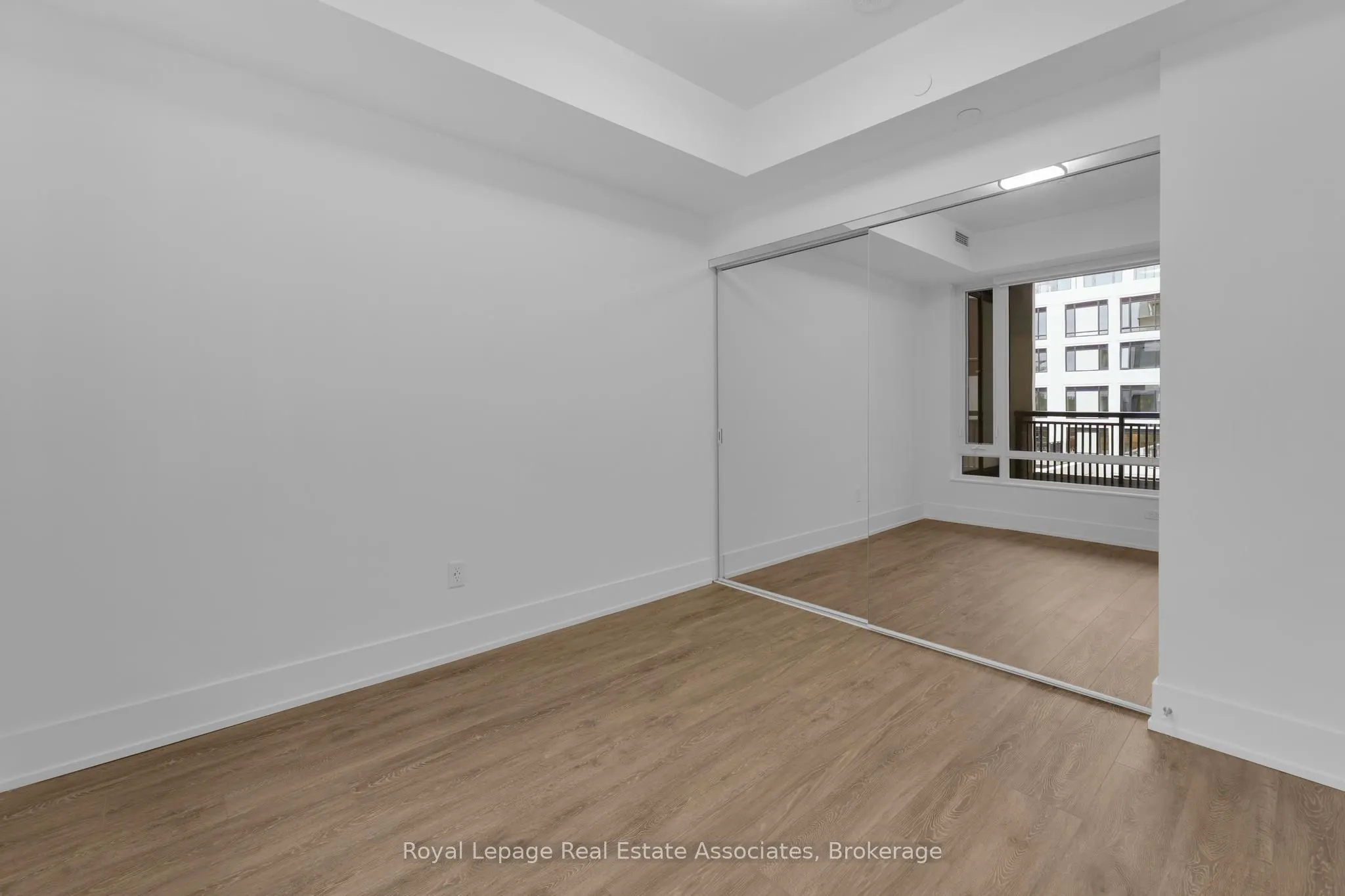 259 The Kingsway, #303