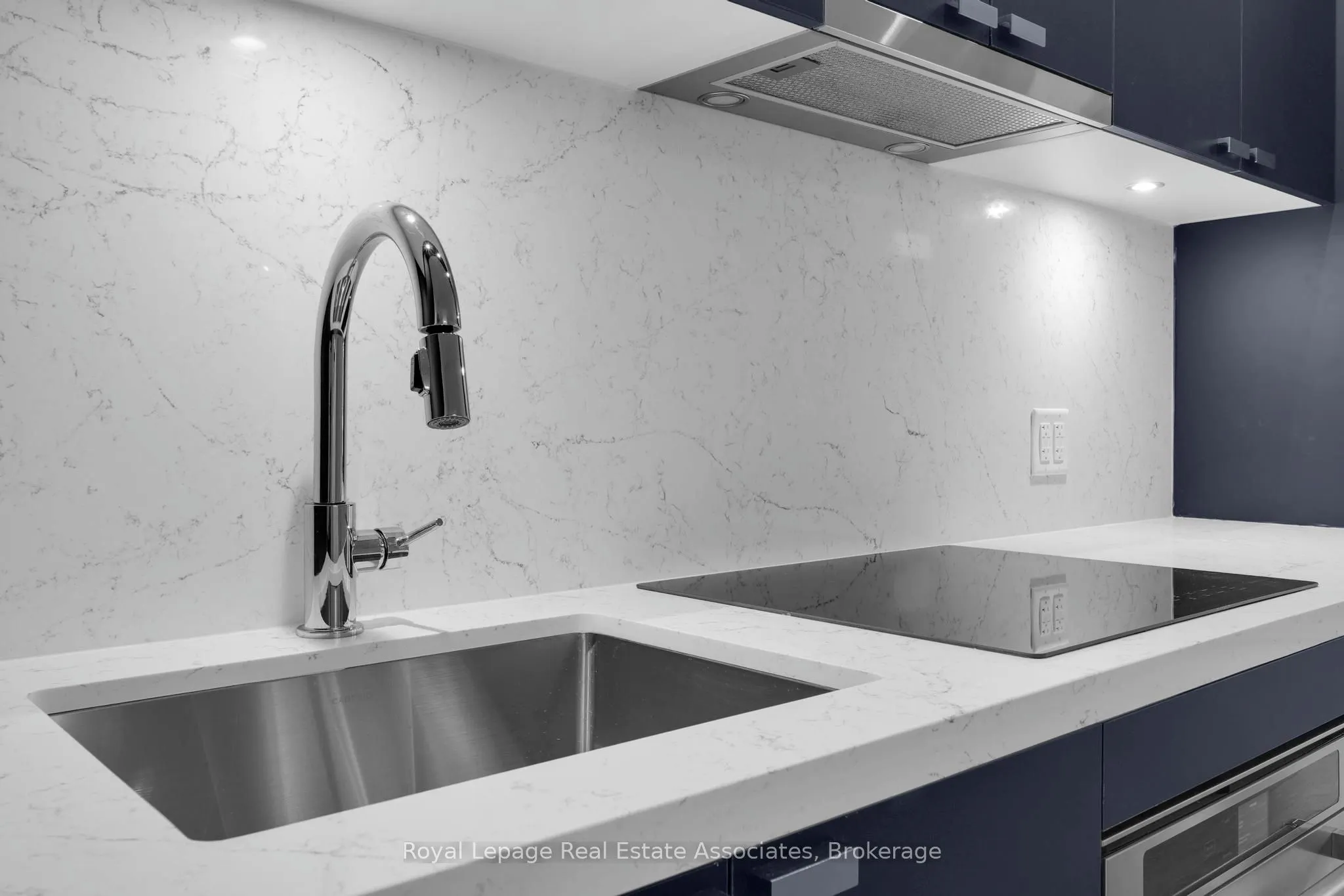 259 The Kingsway, #303