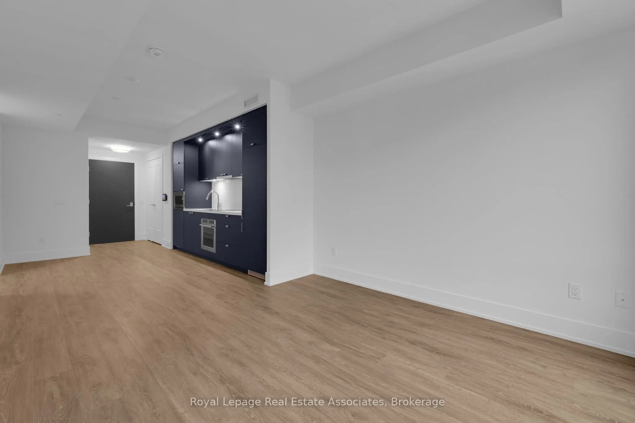 259 The Kingsway, #303