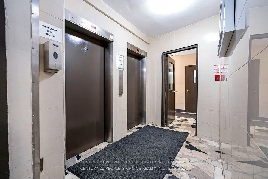 30 Speers Road, #1002