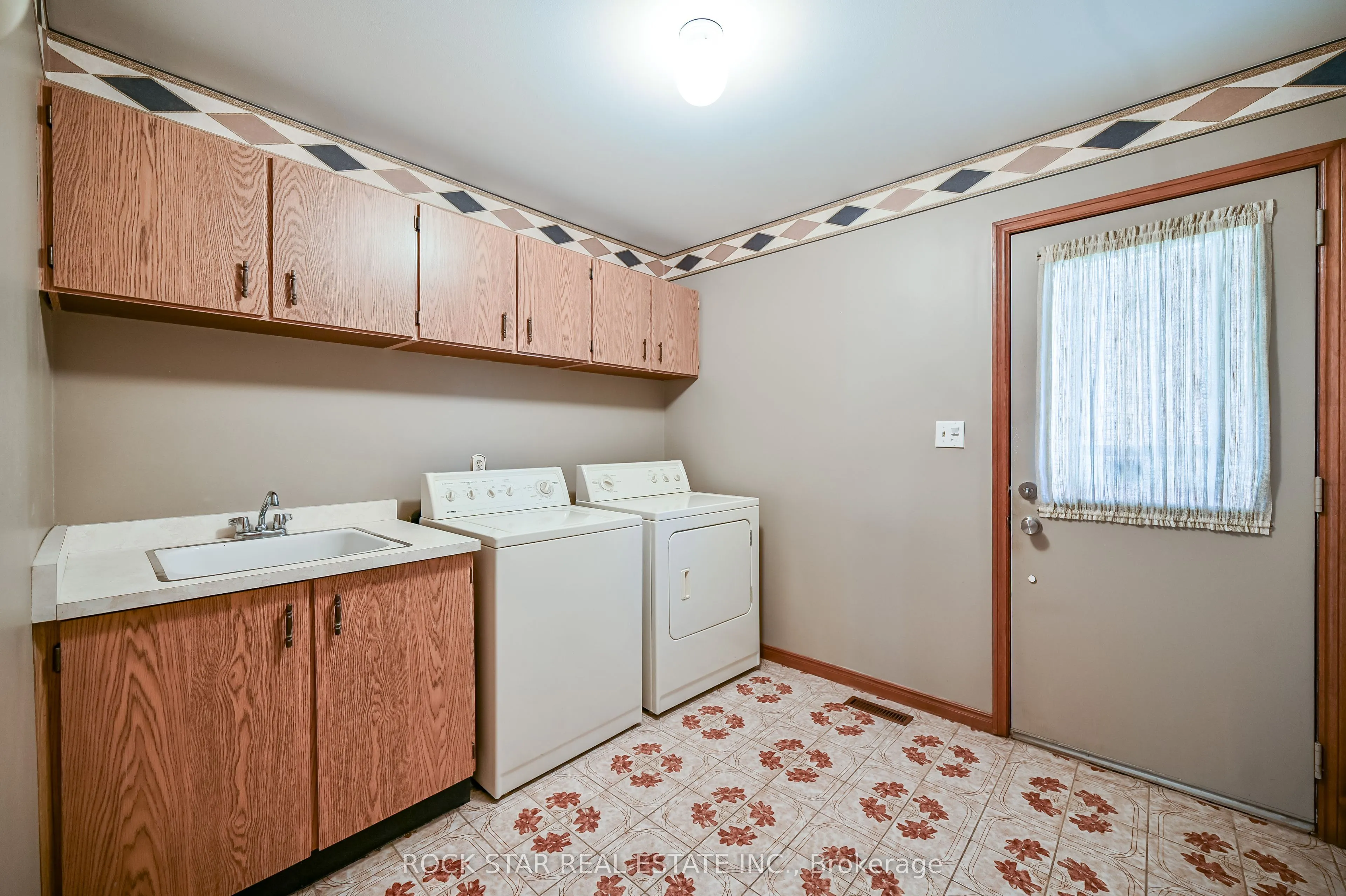 321 Creelman Road
