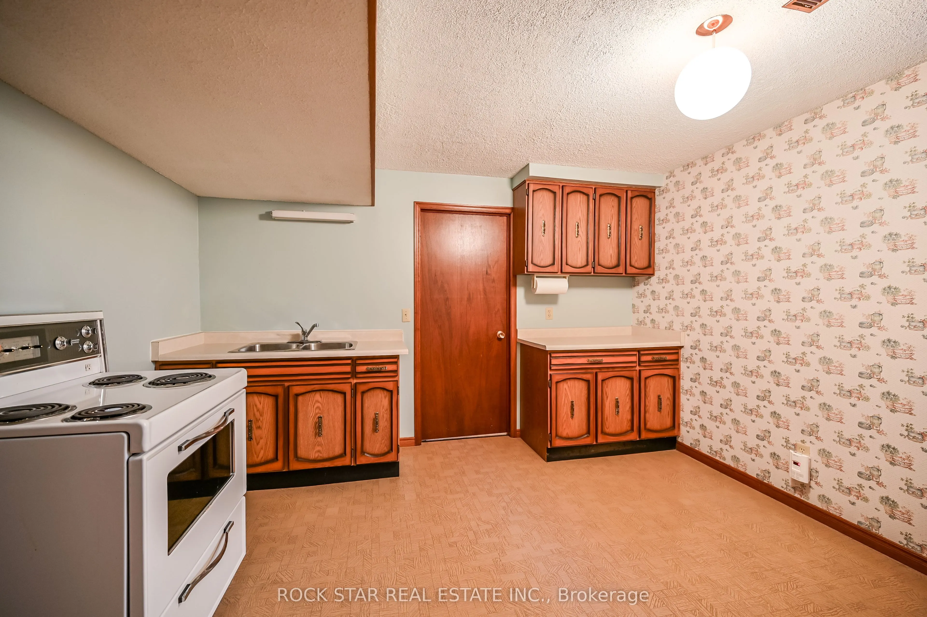 321 Creelman Road