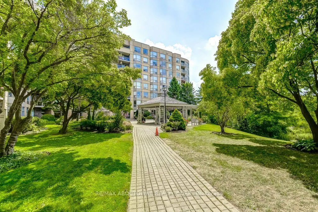 2511 Lakeshore Road W, #519