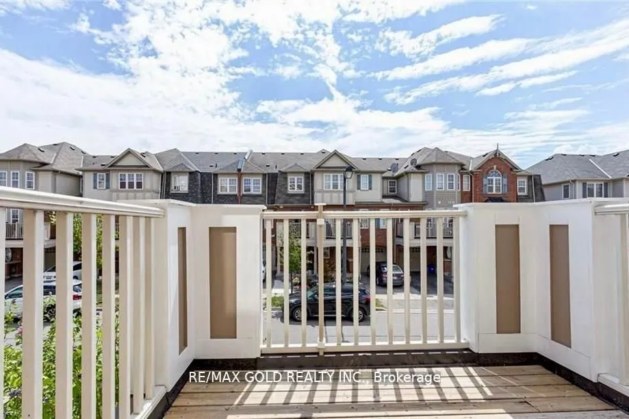 812 Fowles Court
