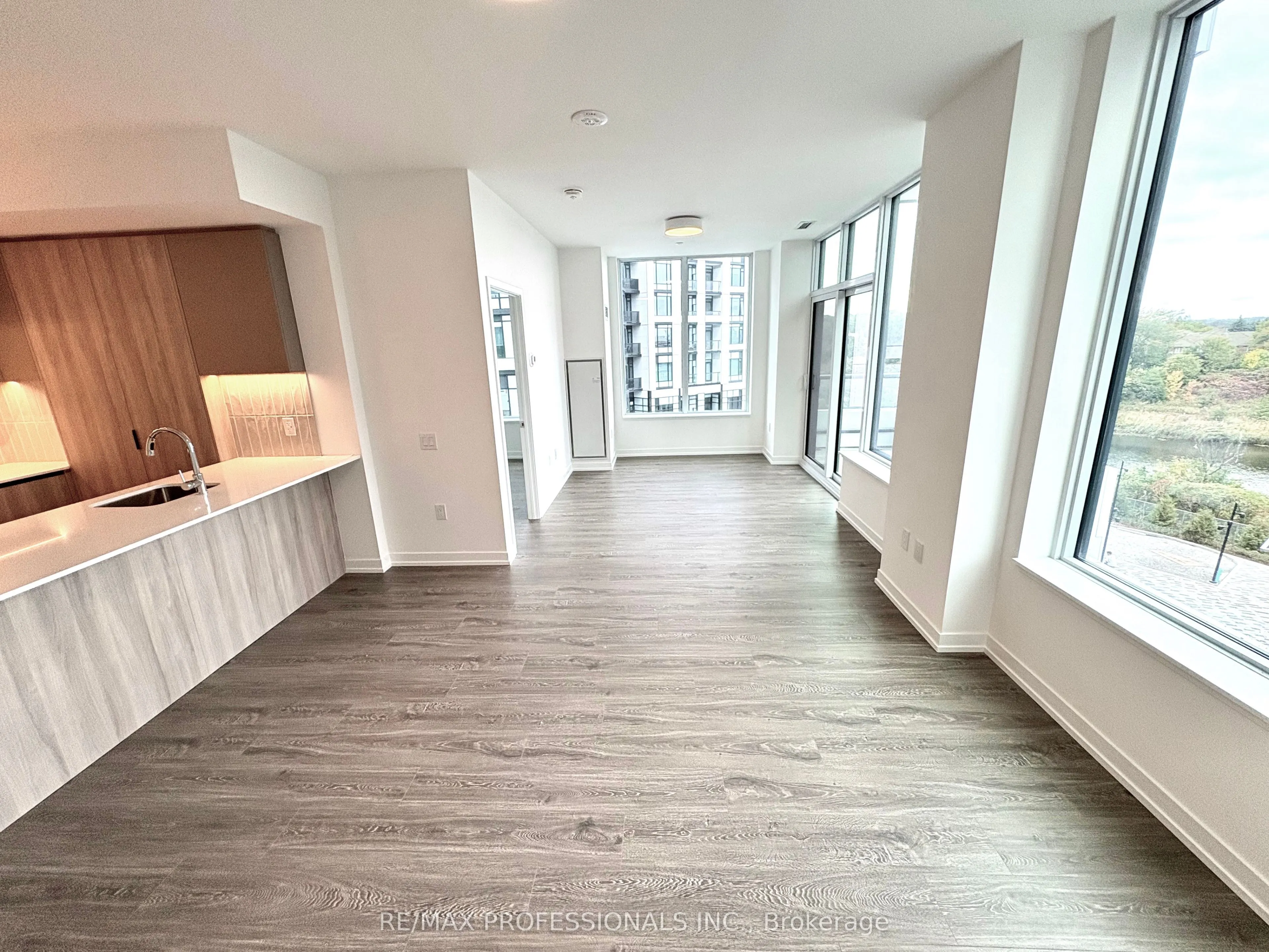 2485 Eglinton Avenue W, #406