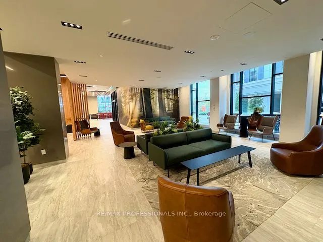 2485 Eglinton Avenue W, #406
