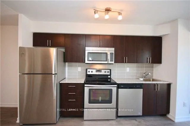 1420 Dupont Street, #518