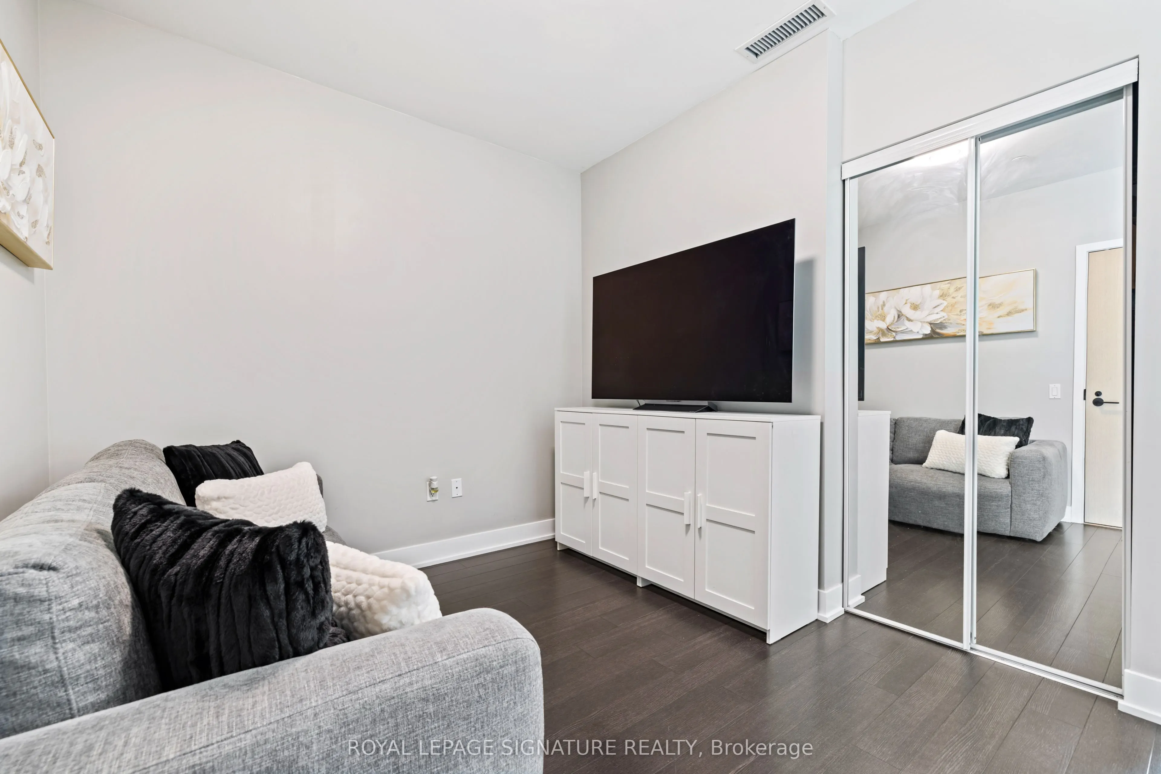 60 George Butchart Drive, #713