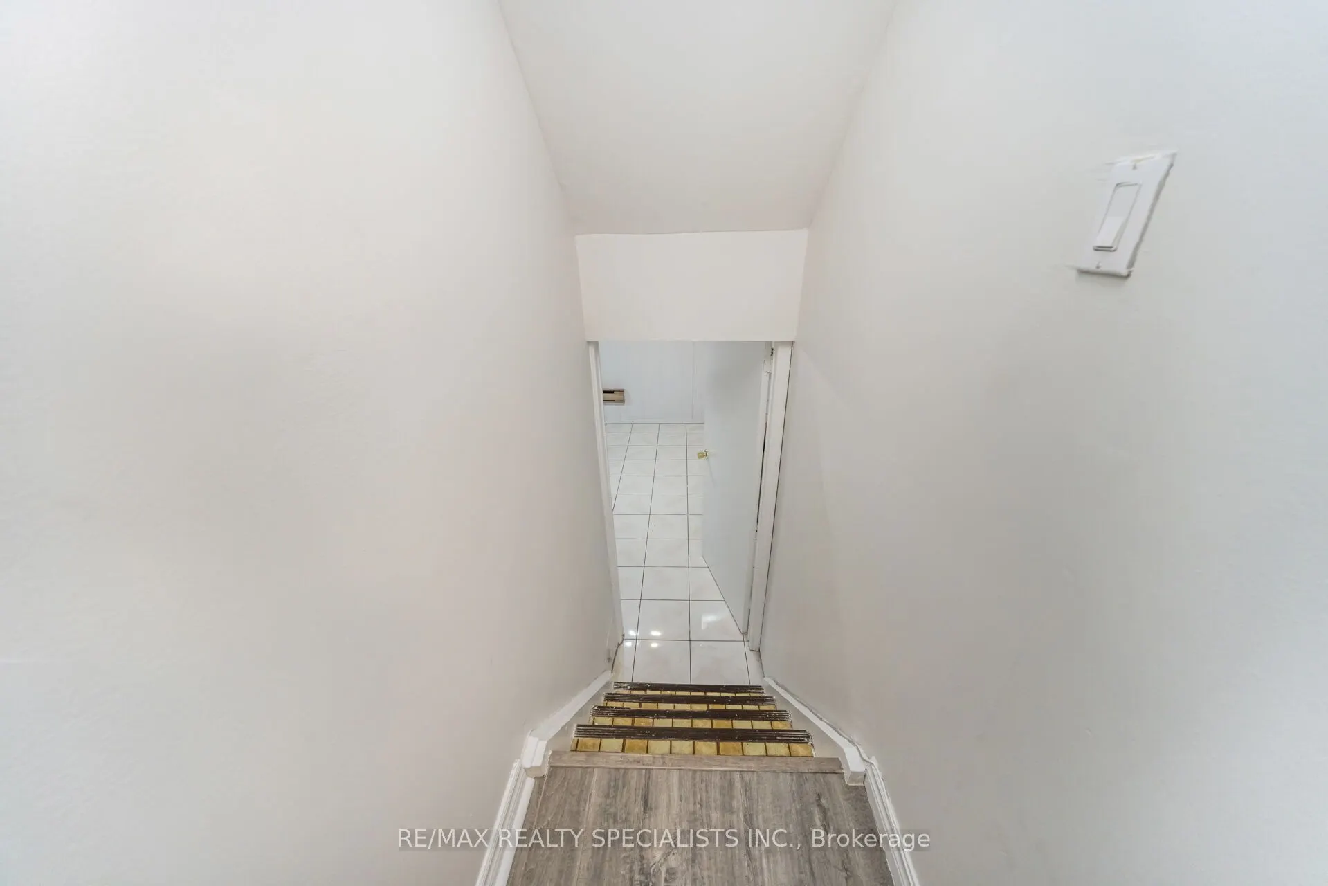 20 Darras Court, #20