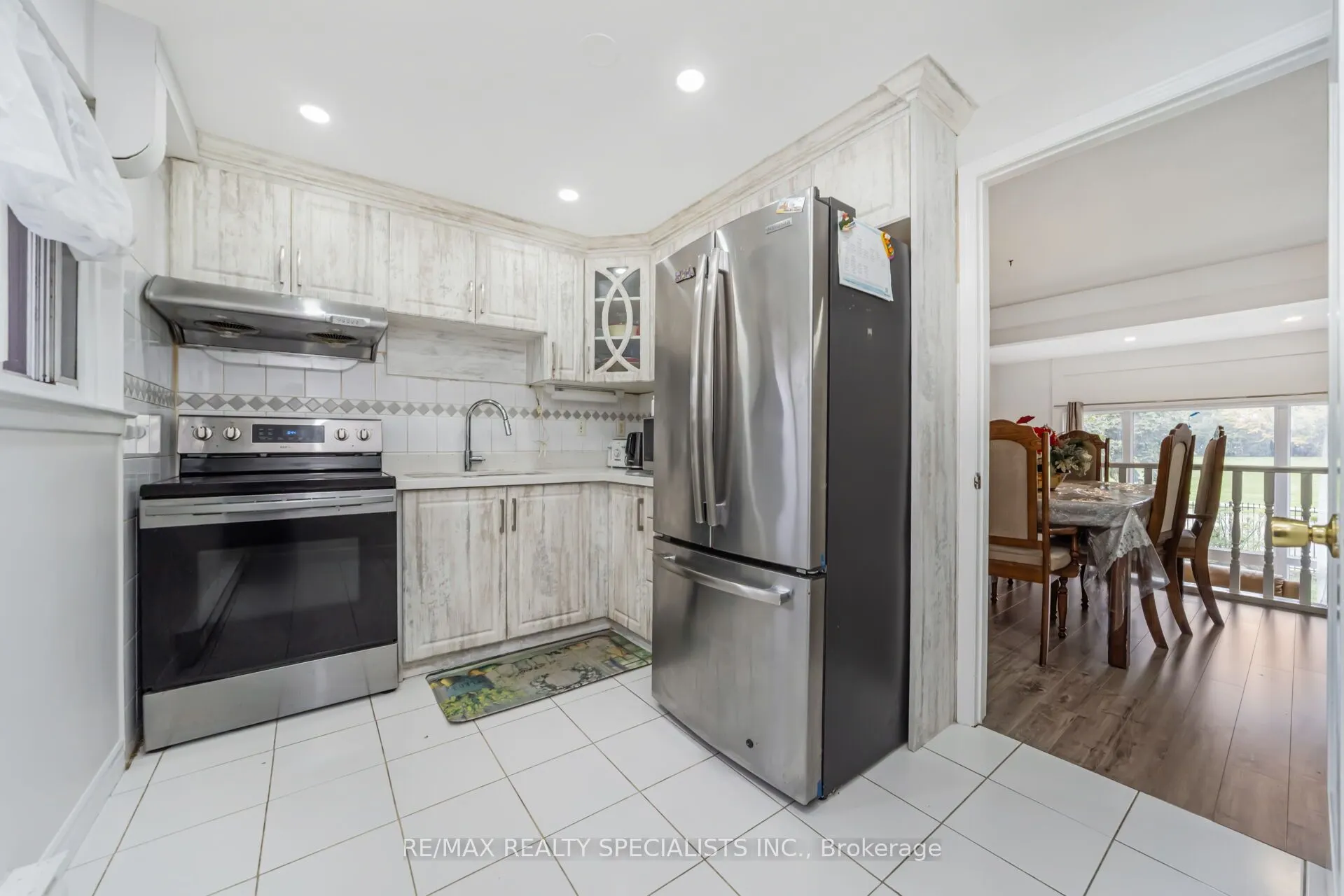 20 Darras Court, #20