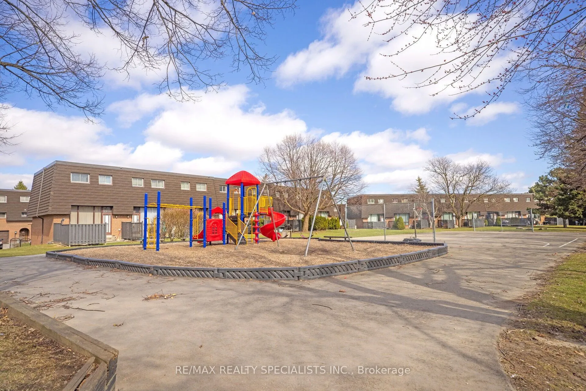 20 Darras Court, #20