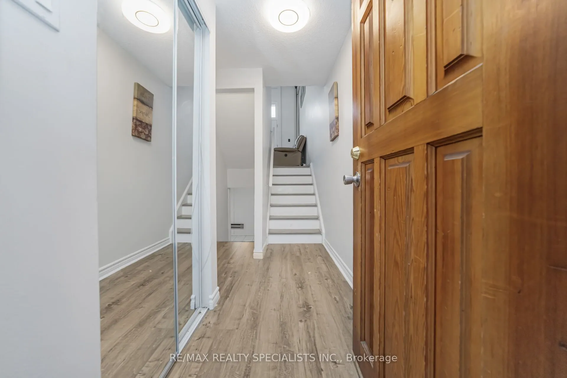 20 Darras Court, #20