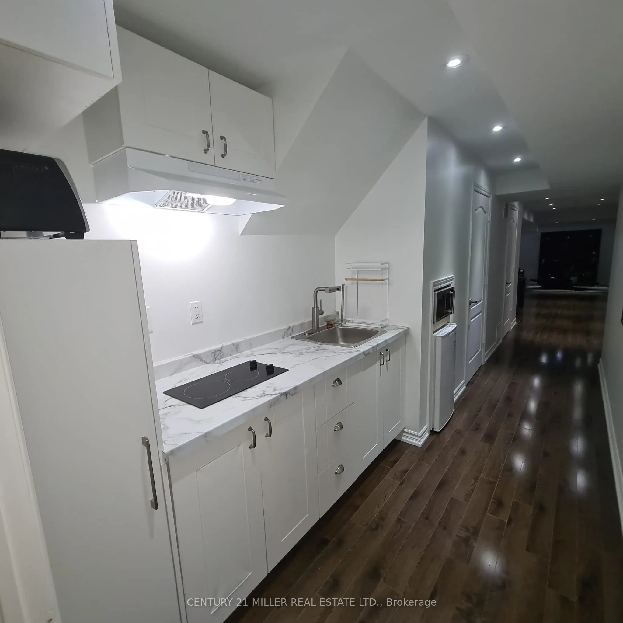 2447 PINE GLEN Road, #Lower Level